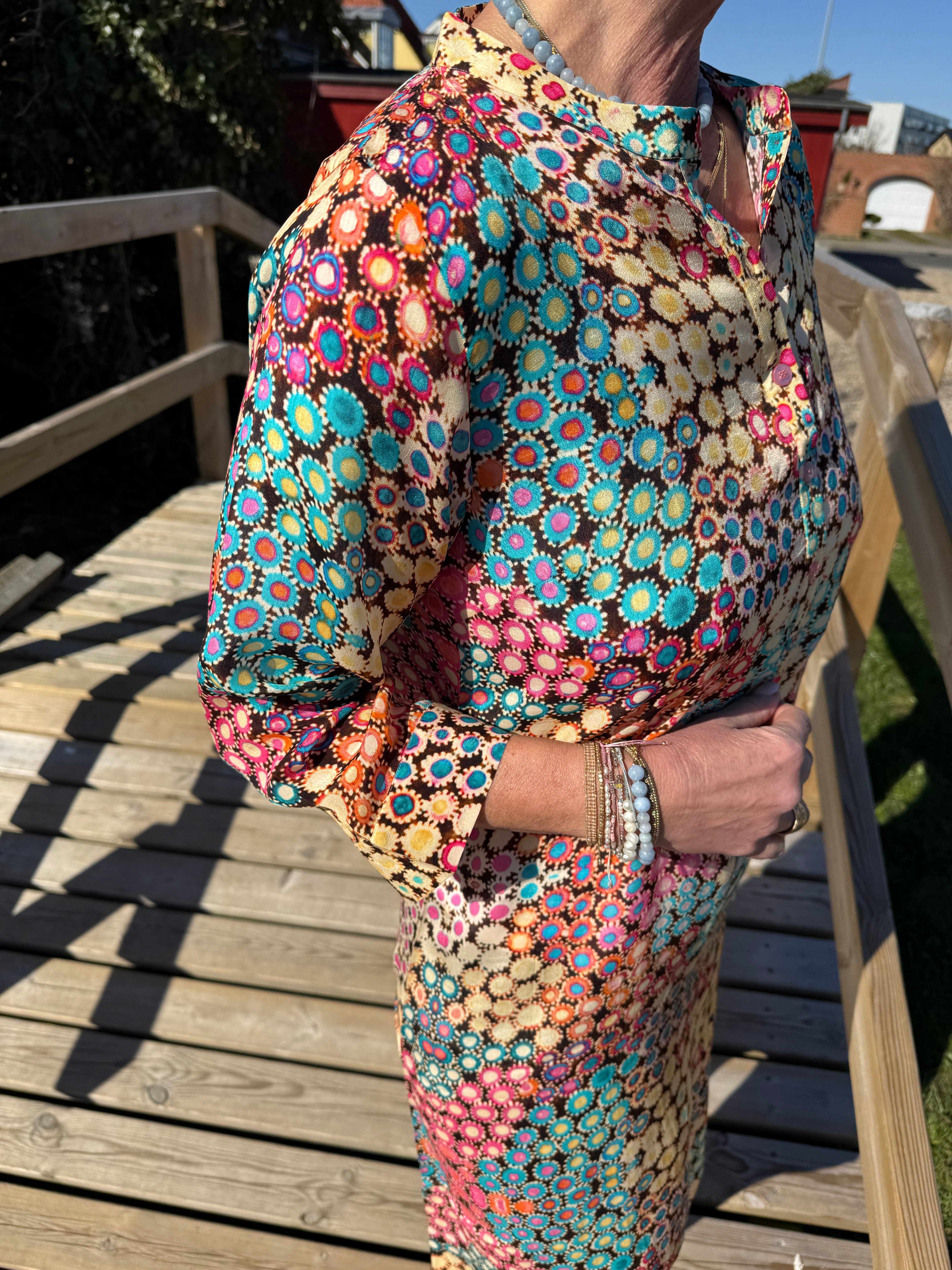 Peace Heart Joy Kjole - Jennifer Kjole i Pale Multi
