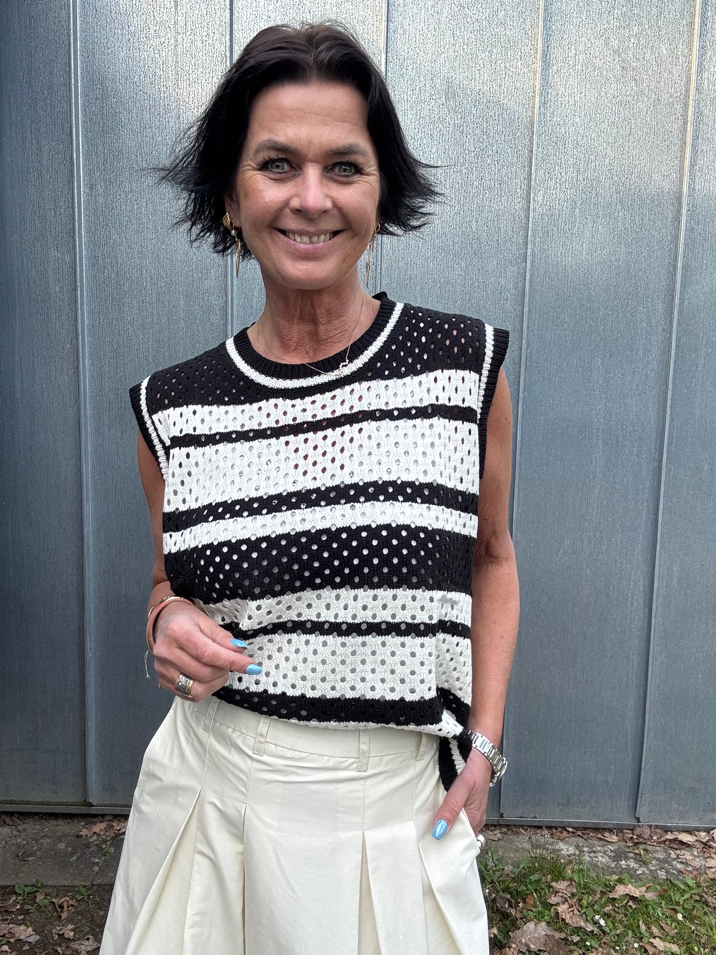 Co´Couture Top - HoopaCC Strik Vest Top i Sort-Hvid