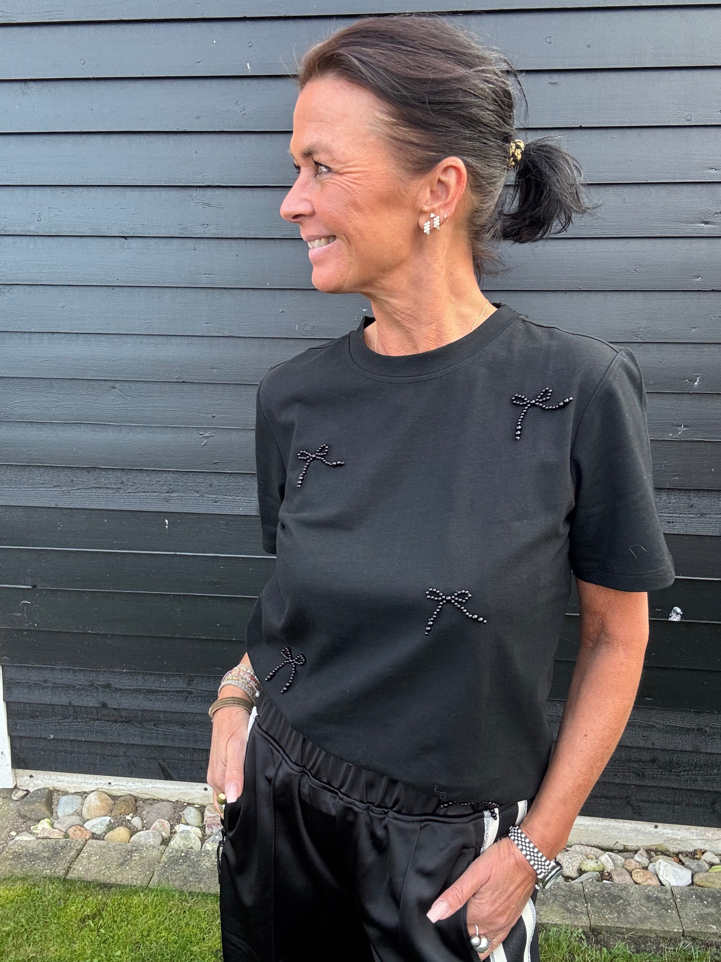 Haute L´amitié T-shirt - Pearl Bow T-shirt i Sort