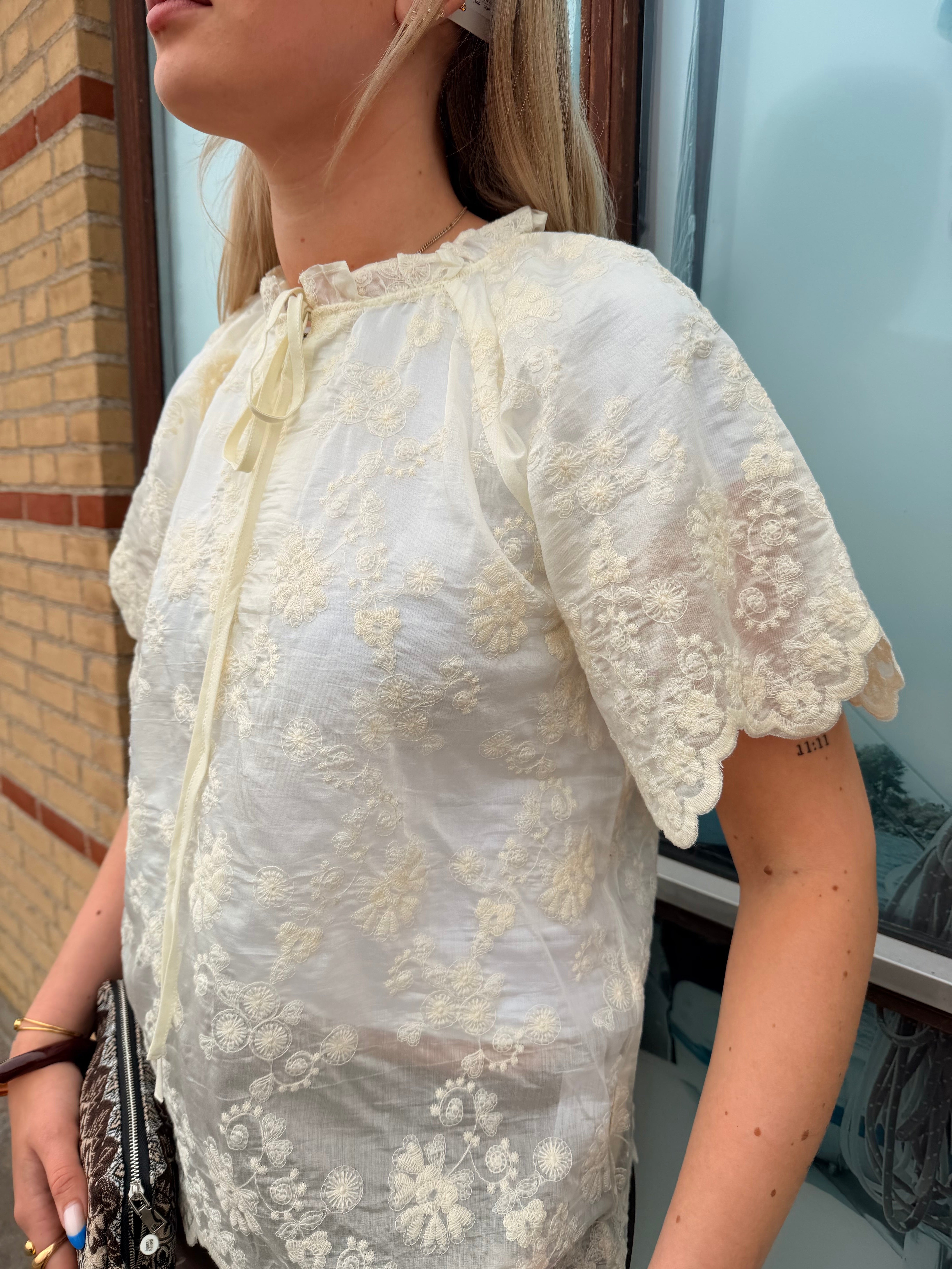 Lollys Laundry Bluse - KaliLL Bluse i Creme
