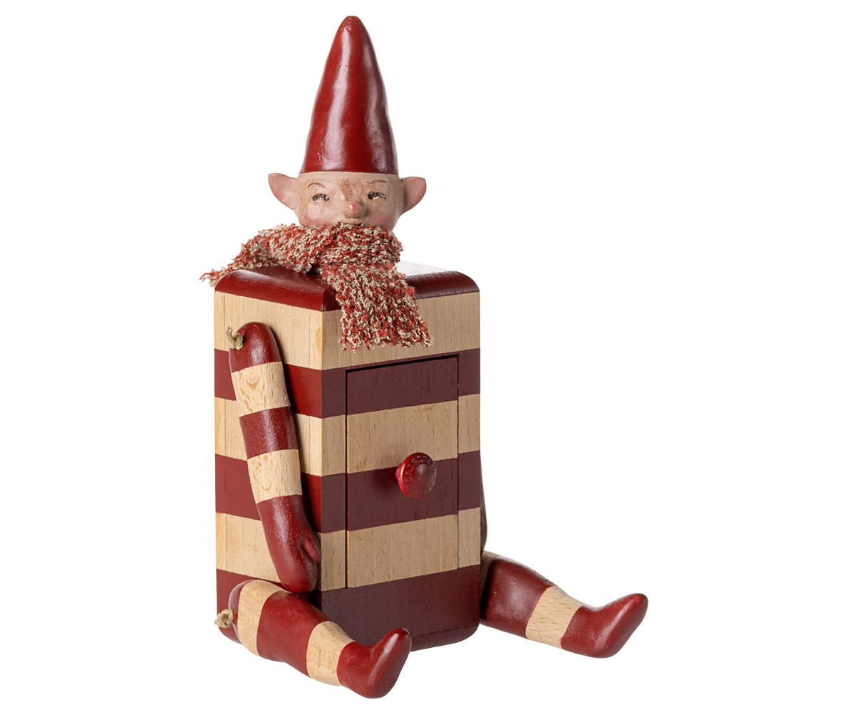 Maileg Hygge Nisse - Nisse Med Skuffe i Rød