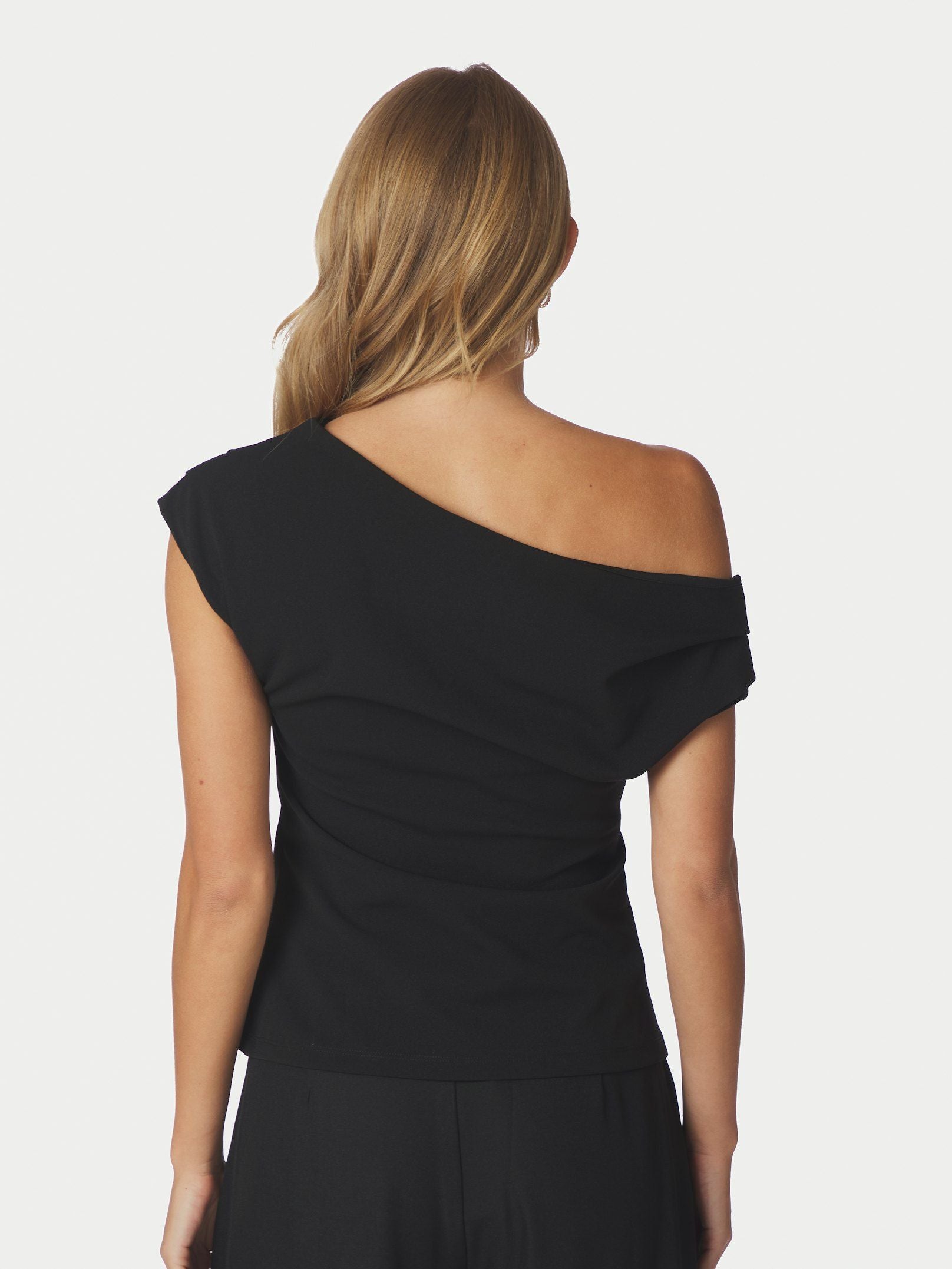 Neo Noir Top - Mabelle Drapy Top i Sort