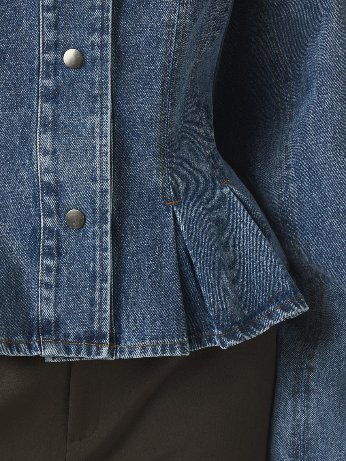 Neo Noir Jakke - Rivora Denim Peplum Jakke i Blue Denim