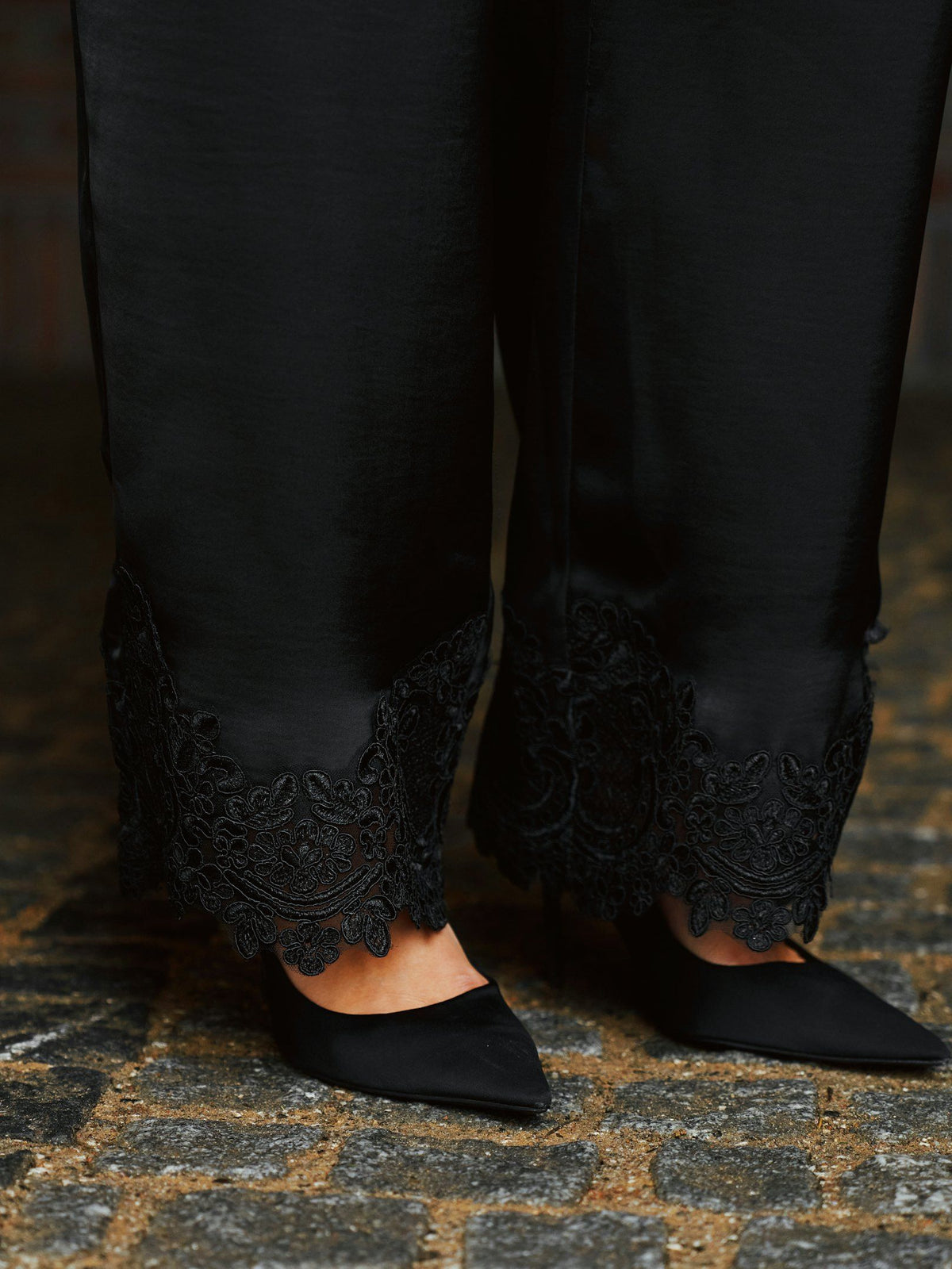 Neo Noir Bukser - Emery Heavy Sateen Lace i Sort