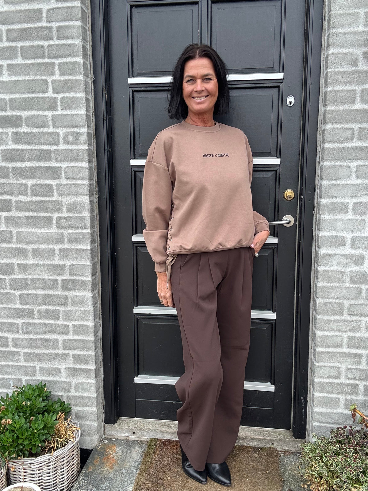 Haute L´amitié Sweat - New Studio Tie Sweat i Walnut