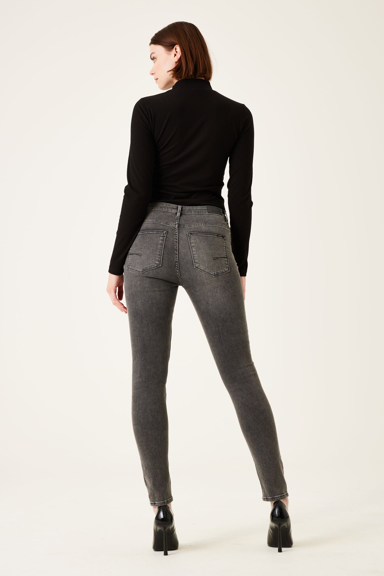 Garcia Jeans - 6935 Celia Superslim Fit Jeans i Medium Used Grey