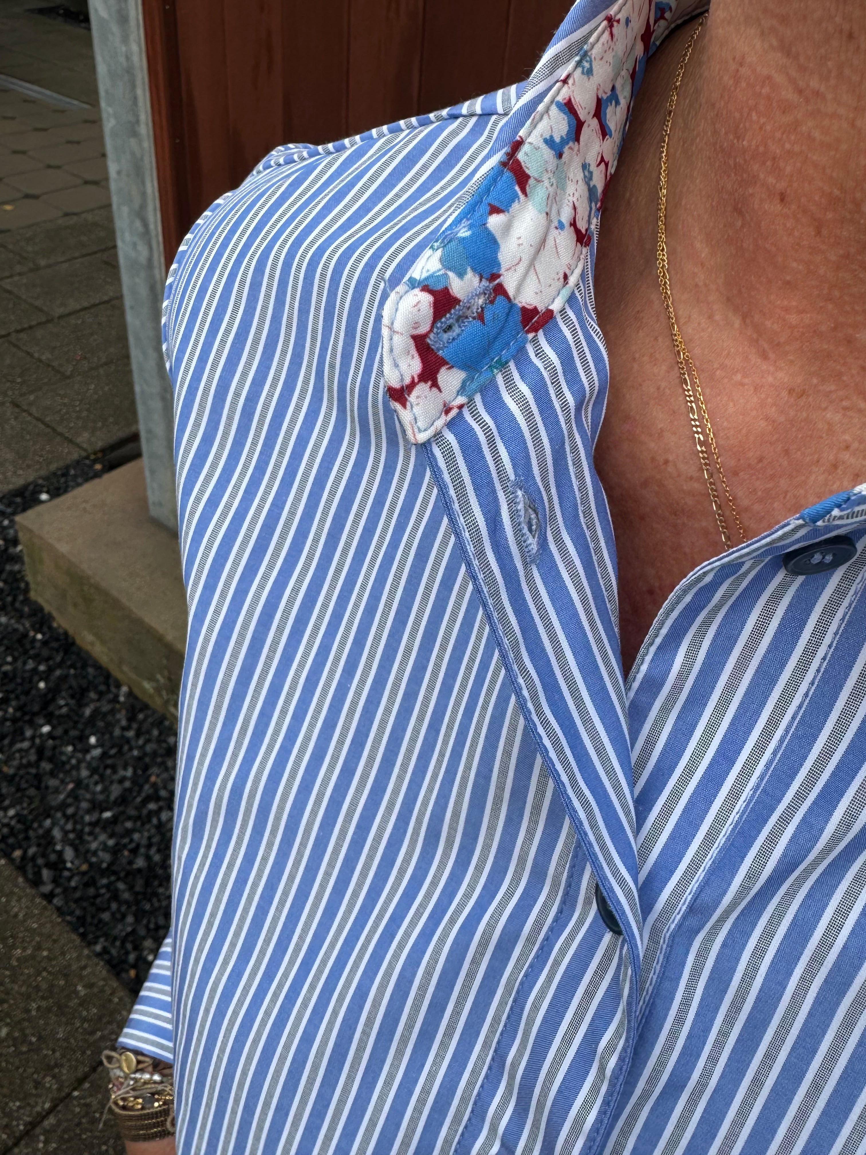 Nümph Skjorte - NuShayla skjorte i Hydrangea Blå Strib