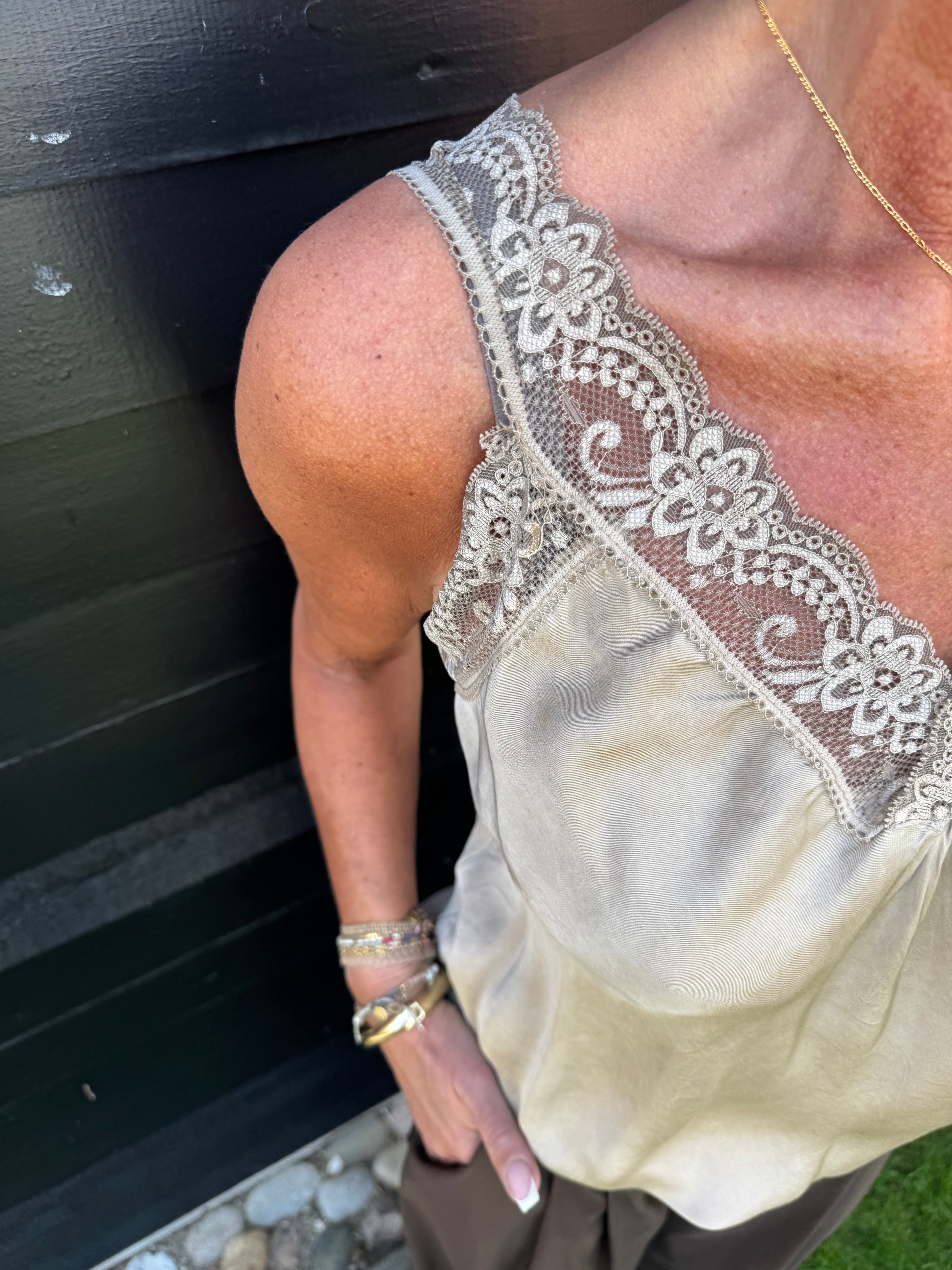 Black Colour Top - BcBea Lace Top i Champagne