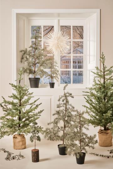 IB Laursen Cedertræ - Mellem Kunstig Cedertræ i Plastpotte 105cm