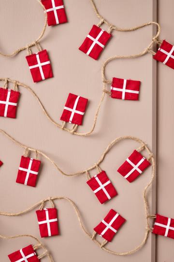 IB Laursen Flagranke - Flagranke Med 20 Dannebro Flag