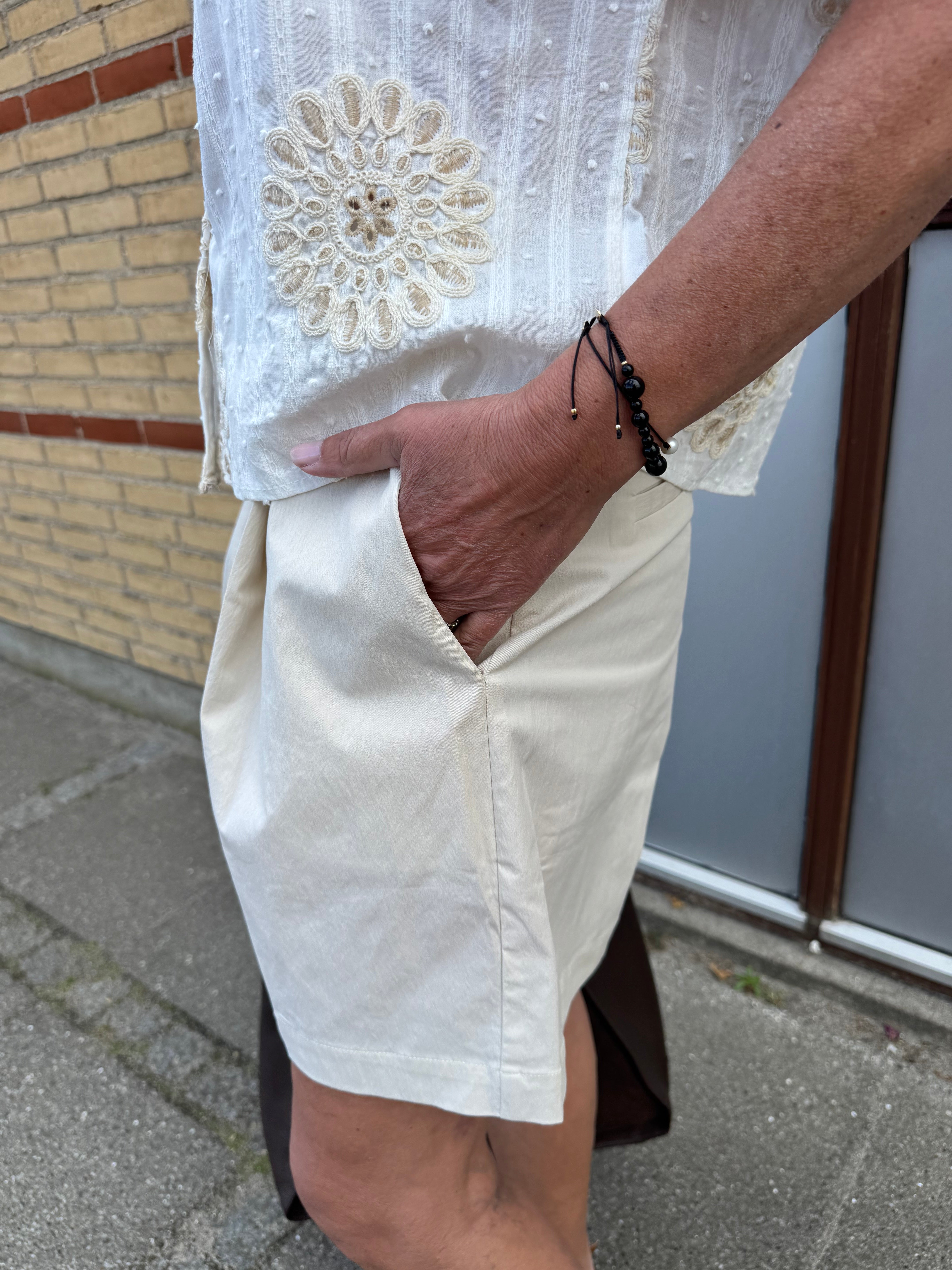 Pieszak Shorts - PD-Allie French Shorts i Oyester White