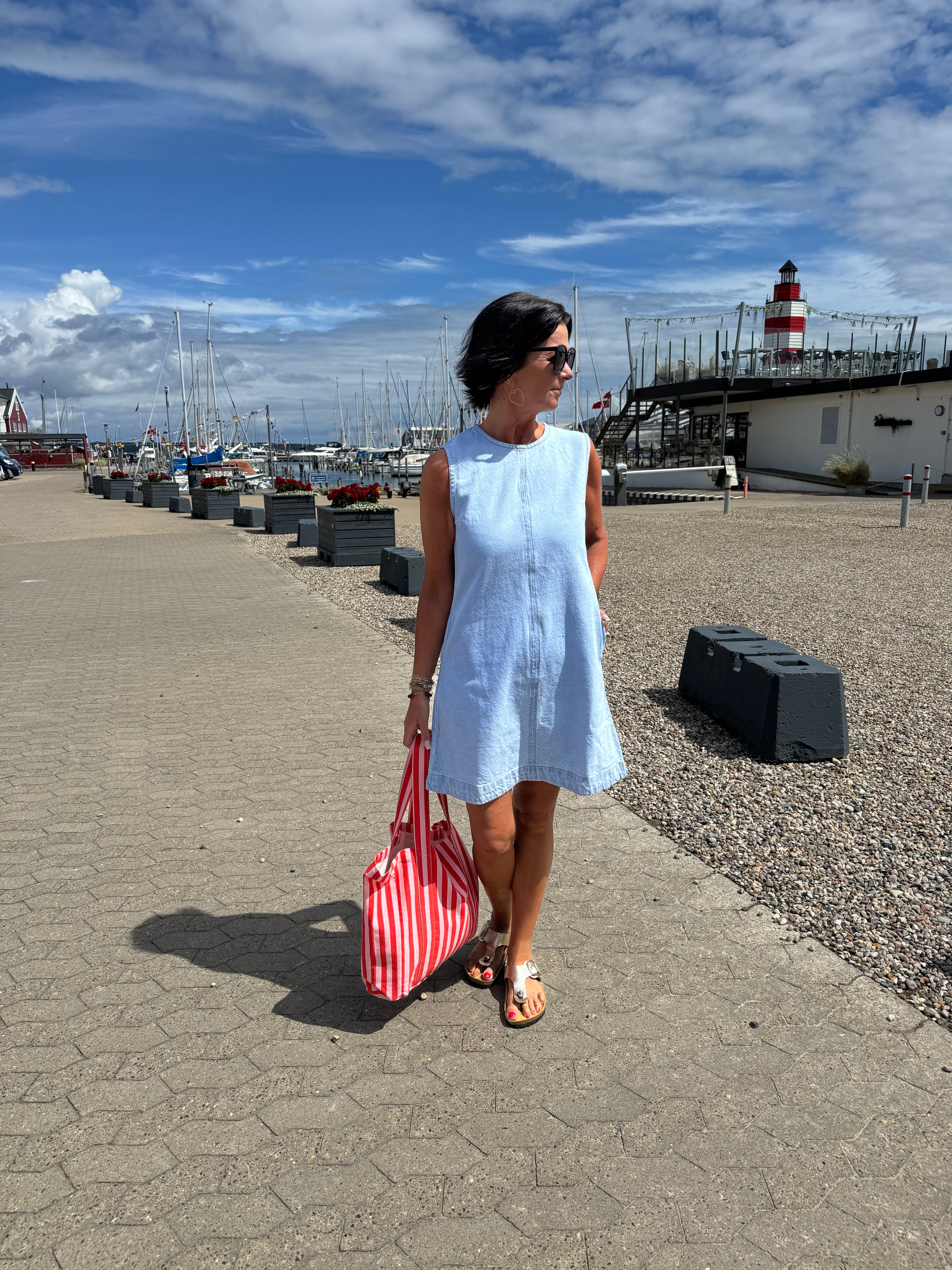 Neo Noir Kjole - Livo Denim Kjole i Light Blue
