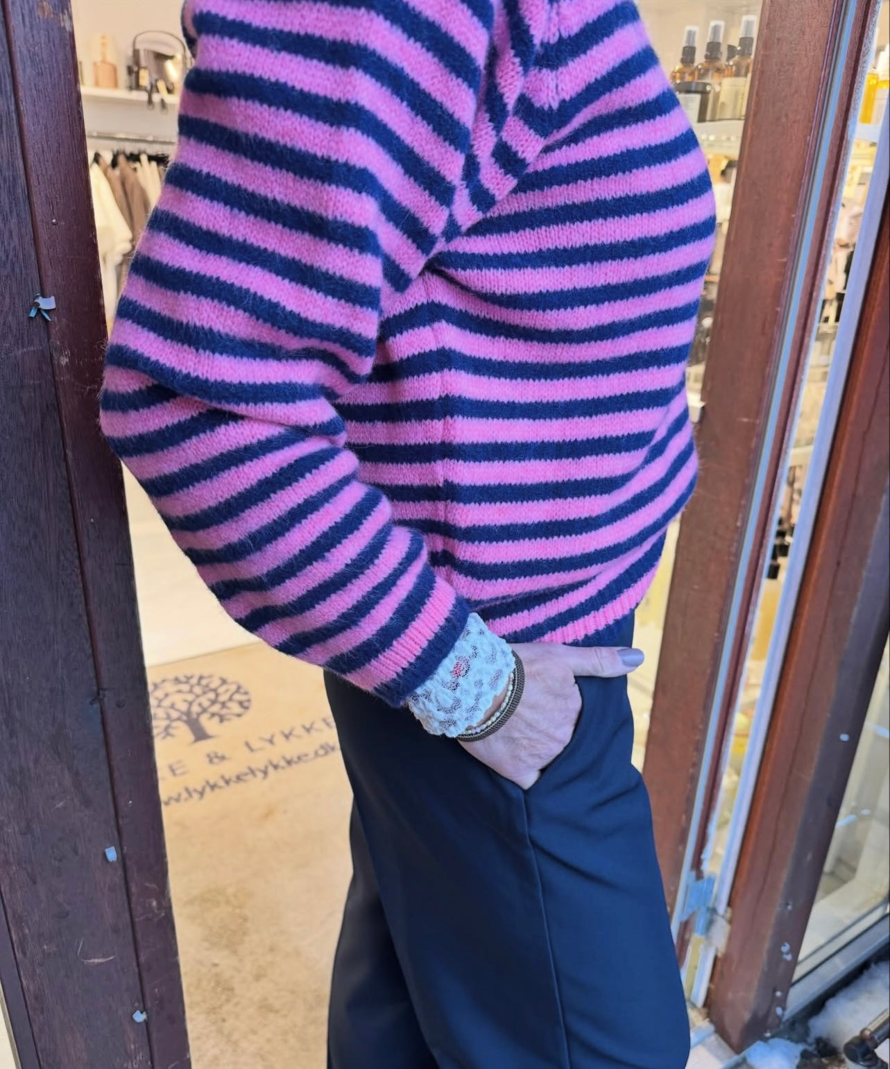 MARTA du château Strik - 8114 MdcAshira Strik i Original Strib