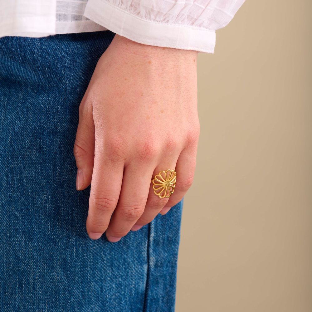 Pernille Corydon Fingerring - Stor Bellis Ring