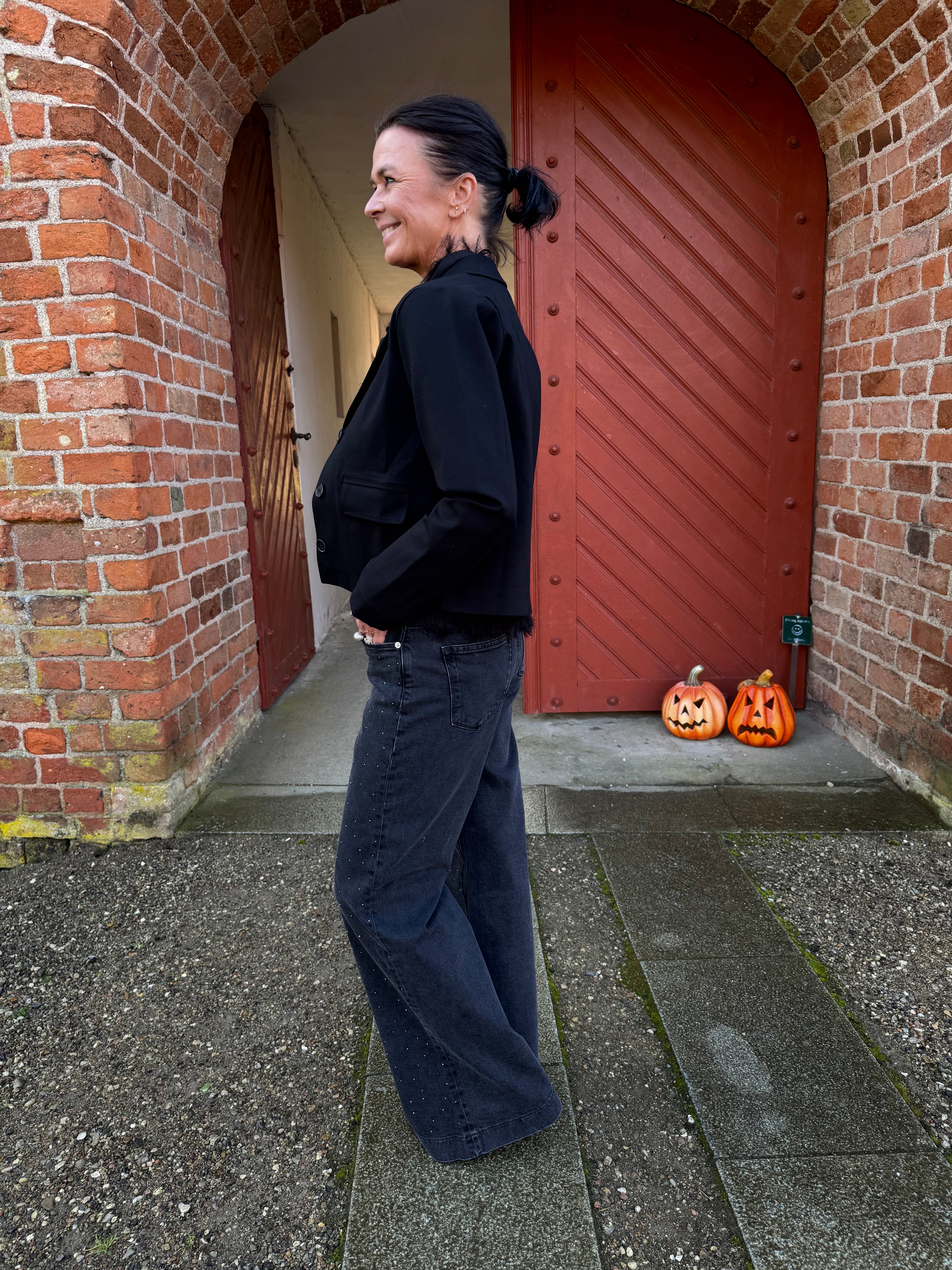 Garcia Jeans - 9115 Celia Wide Fit Jeans i Dark Used Med Similisten