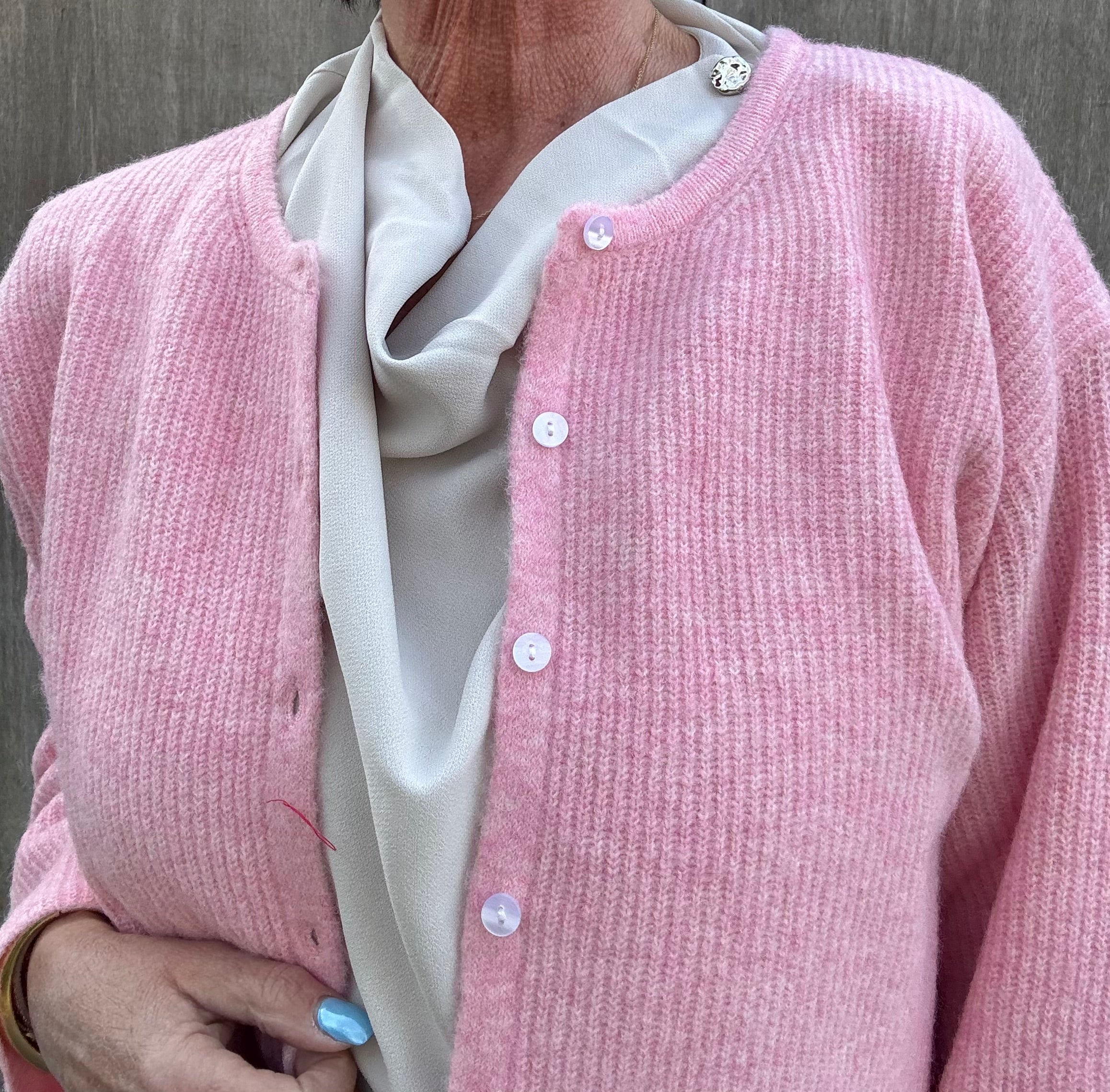 Neo Noir Cardigan - Vilja Strik Cardigan i Pink