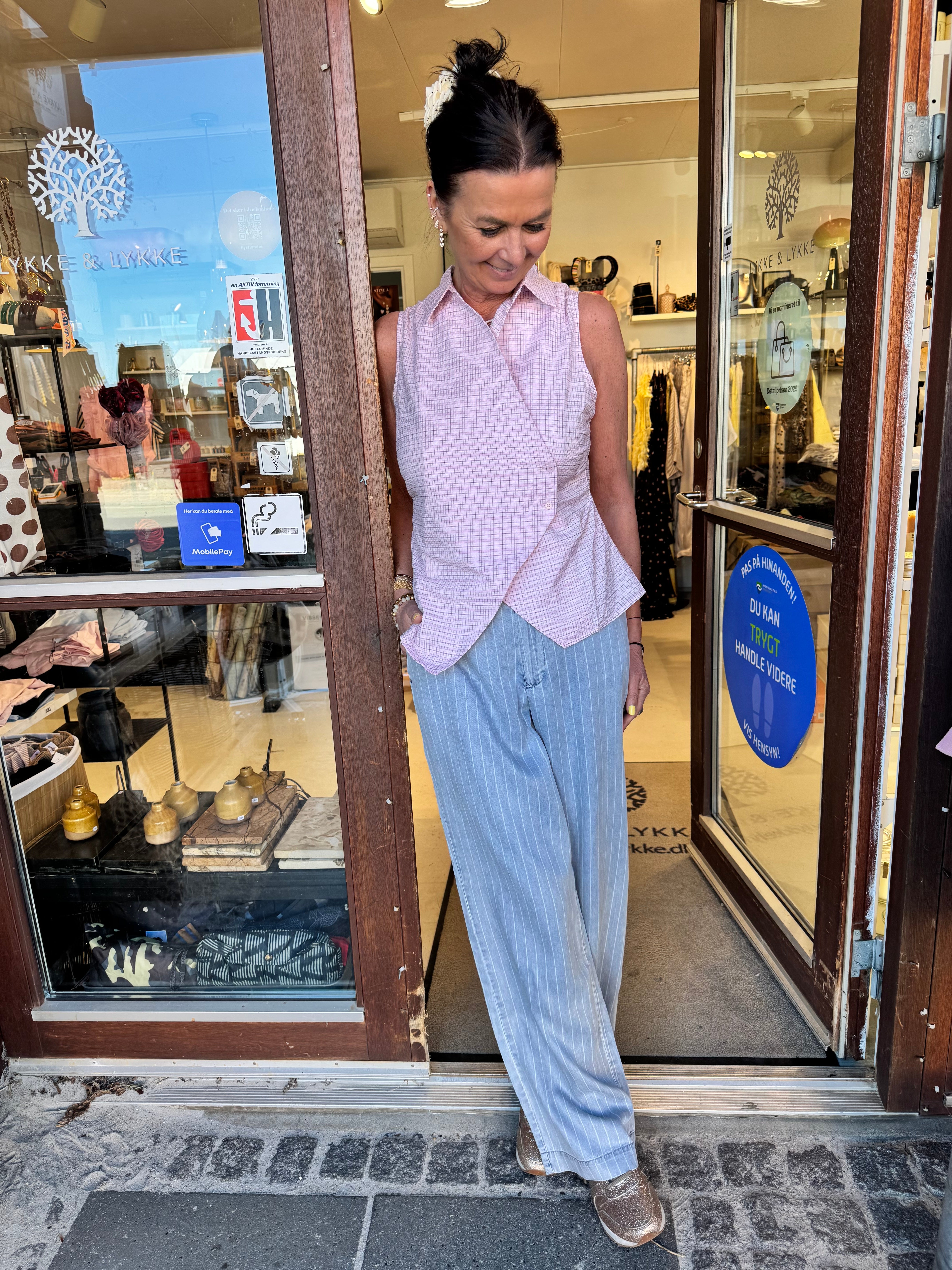 Neo Noir Vest - Celst Chech Vest Top i Light Pink Check