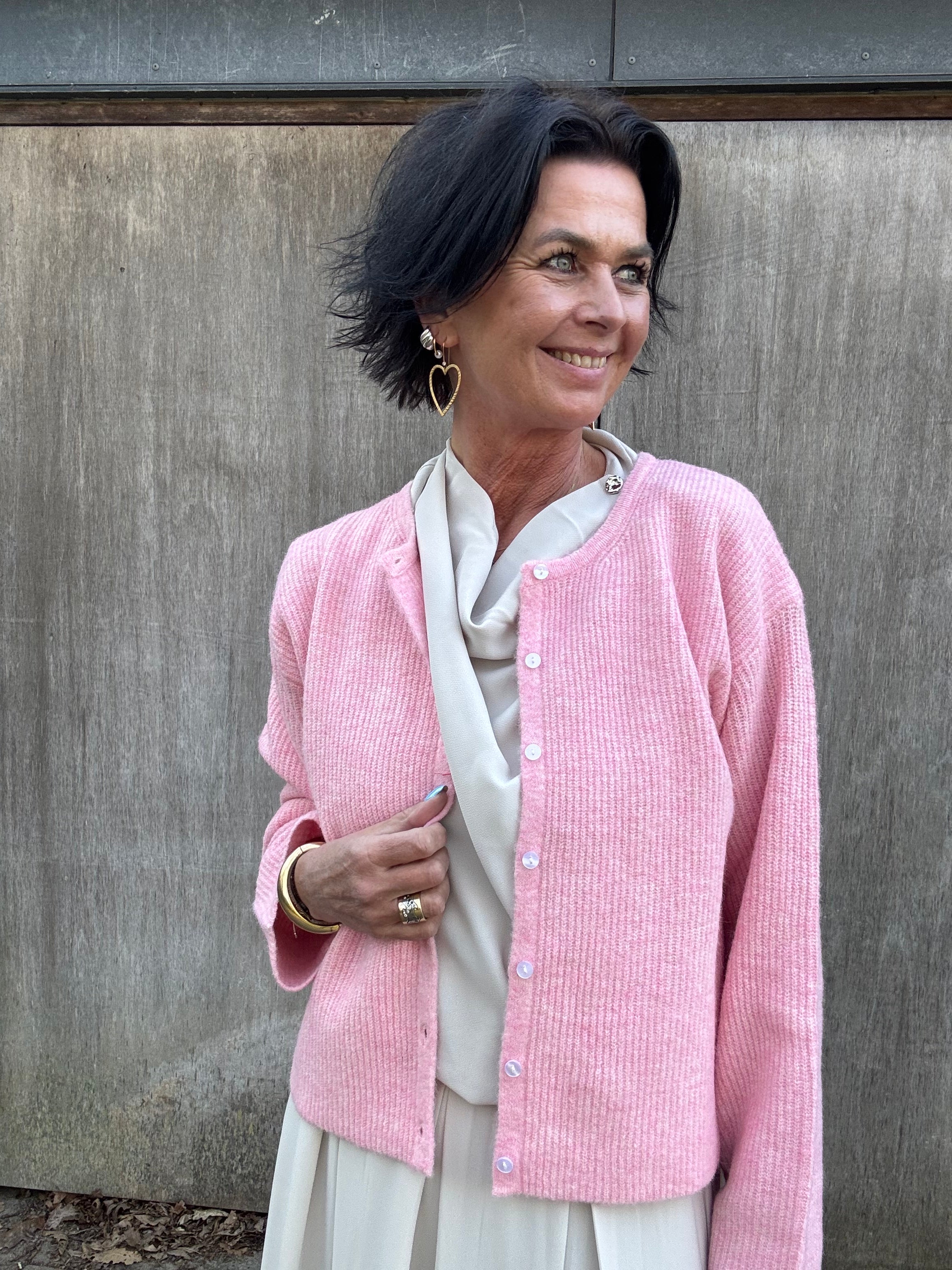 Neo Noir Cardigan - Vilja Strik Cardigan i Pink