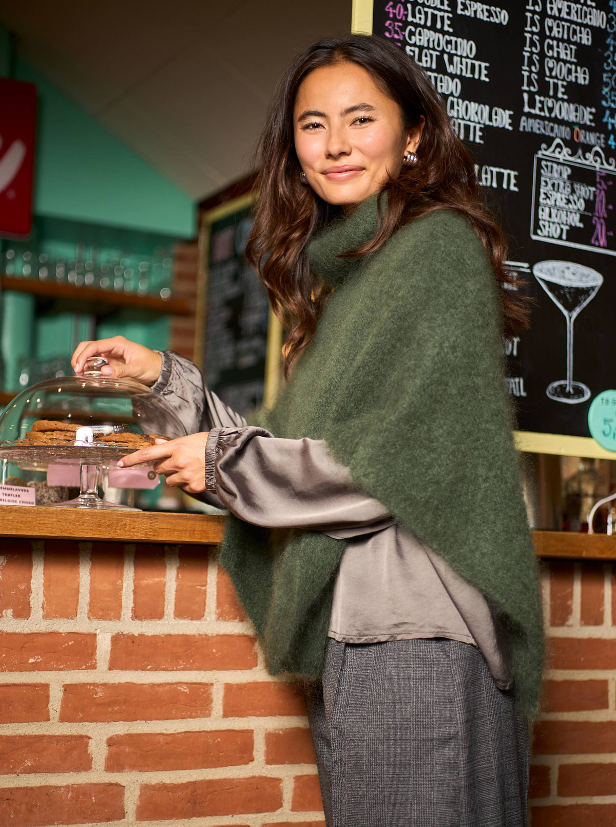 Black Colour Poncho - BcBjoerk Roll Neck Poncho i Army