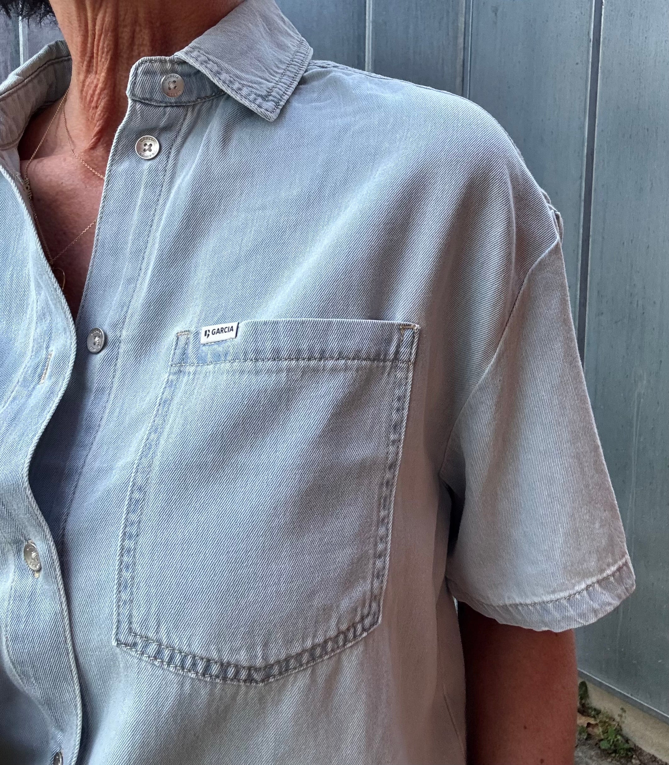 Garcia Skjorte - 50292 Kort Denim Skjorte i Bleached Denim