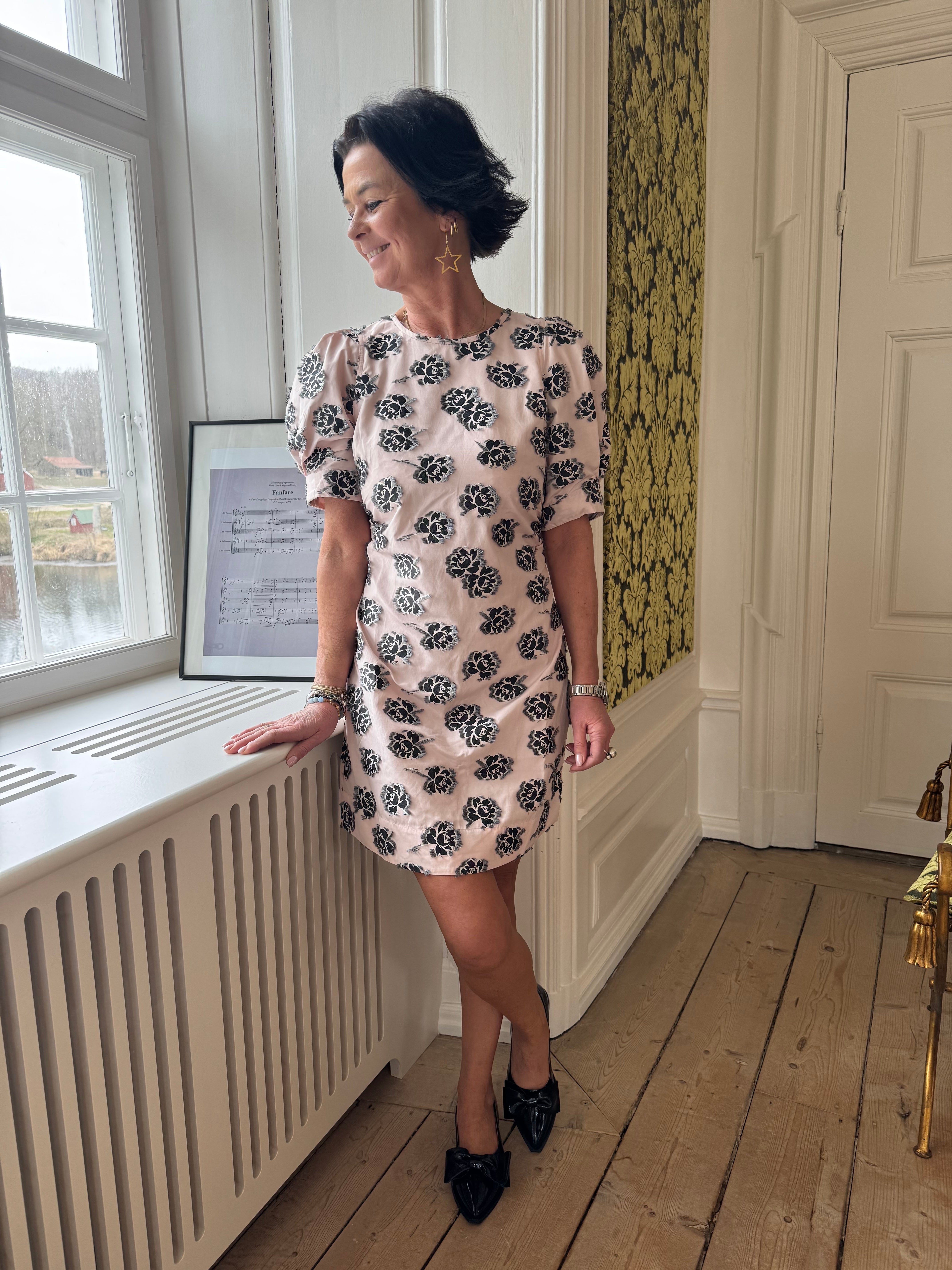 Second Female Kjole - Margit Kjole i Marys Rose