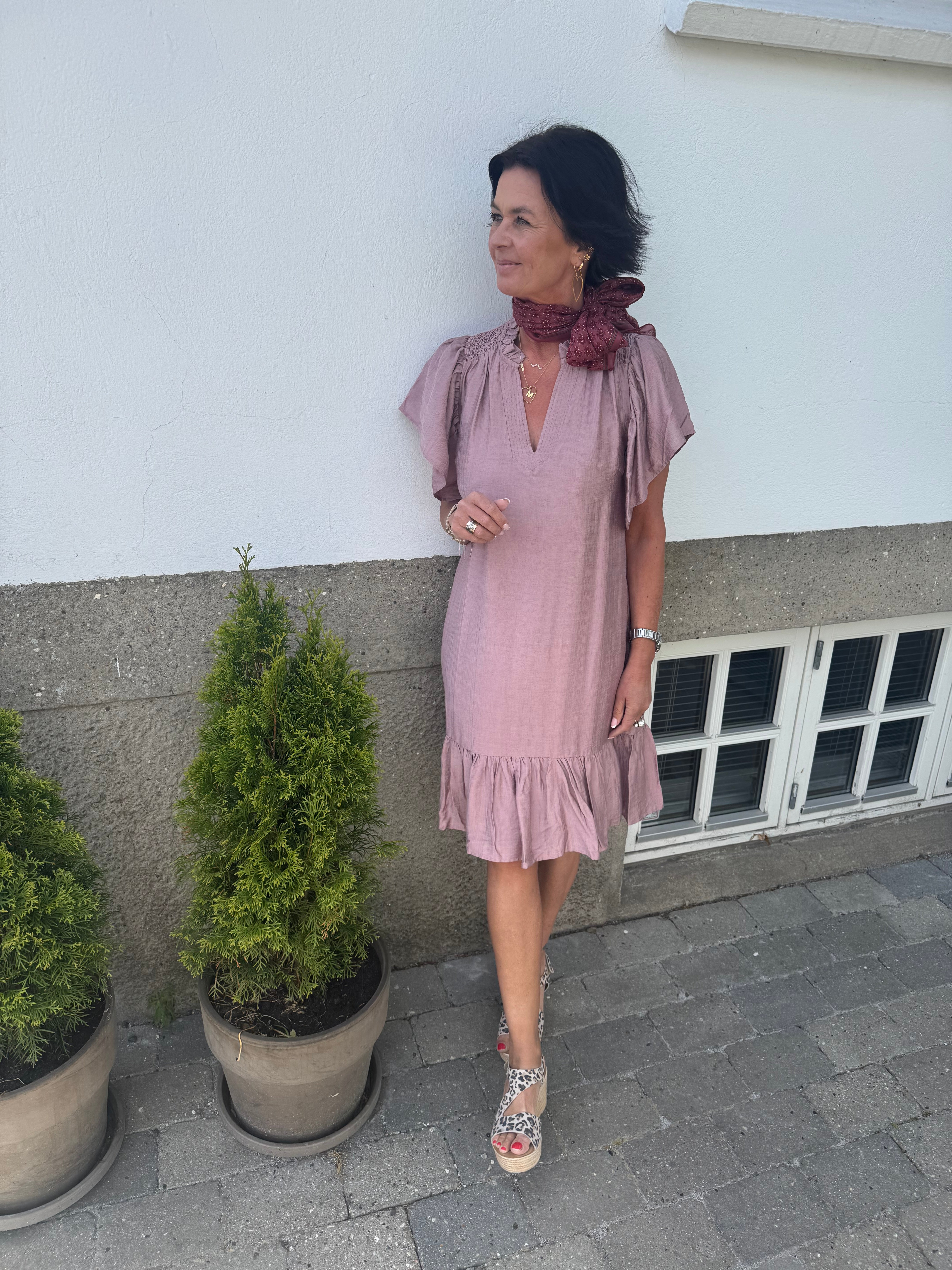 Co´Couture Kjole - Heracc Crop SS Frill Kjole i Old Rose