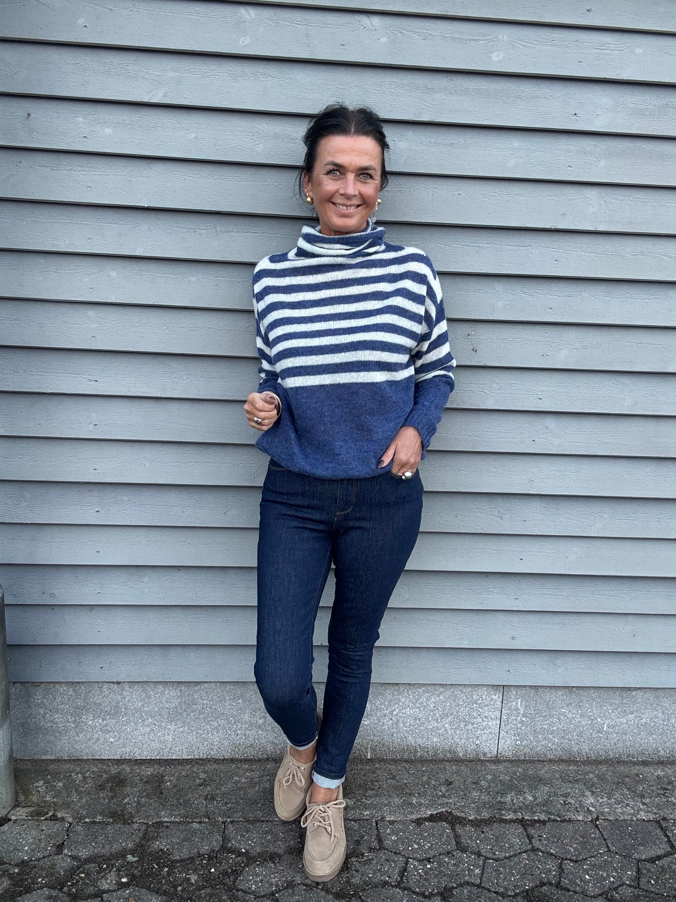 Gossia Sweater - AmbrosiaGO Sweater i Blue, Off-White