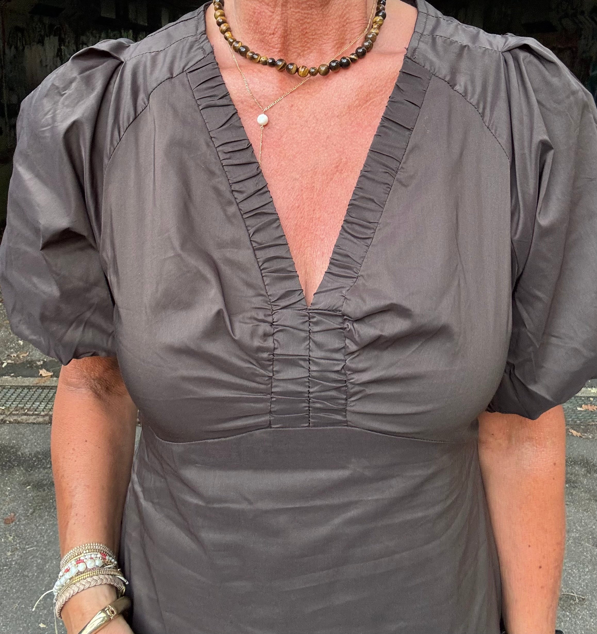 Neo Noir Kjole - Illana Poplin Kjole i Chocolate Brown