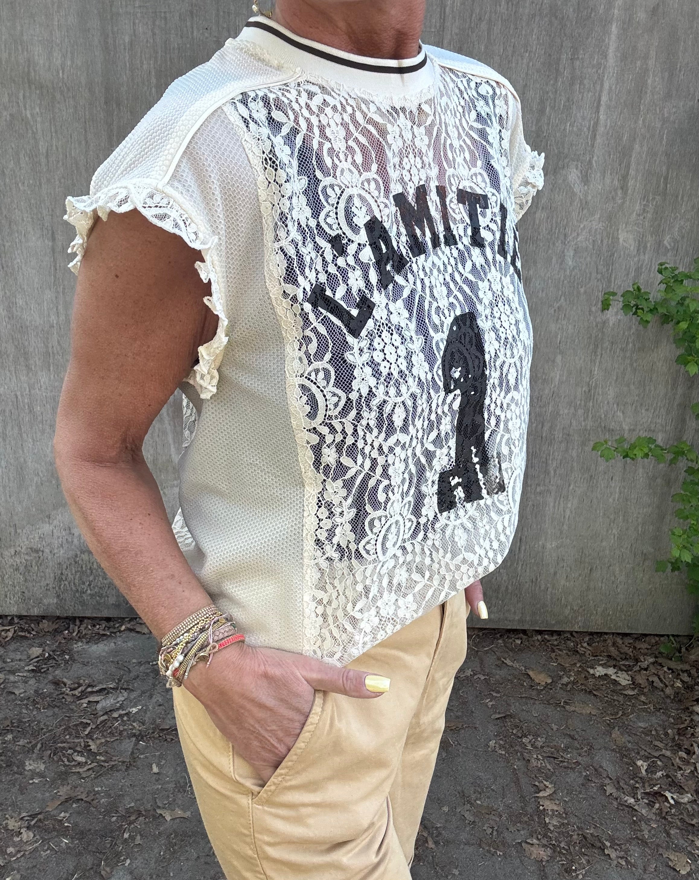 Haute L´amitié Bluse - Football Lace Frill Top i Pearl