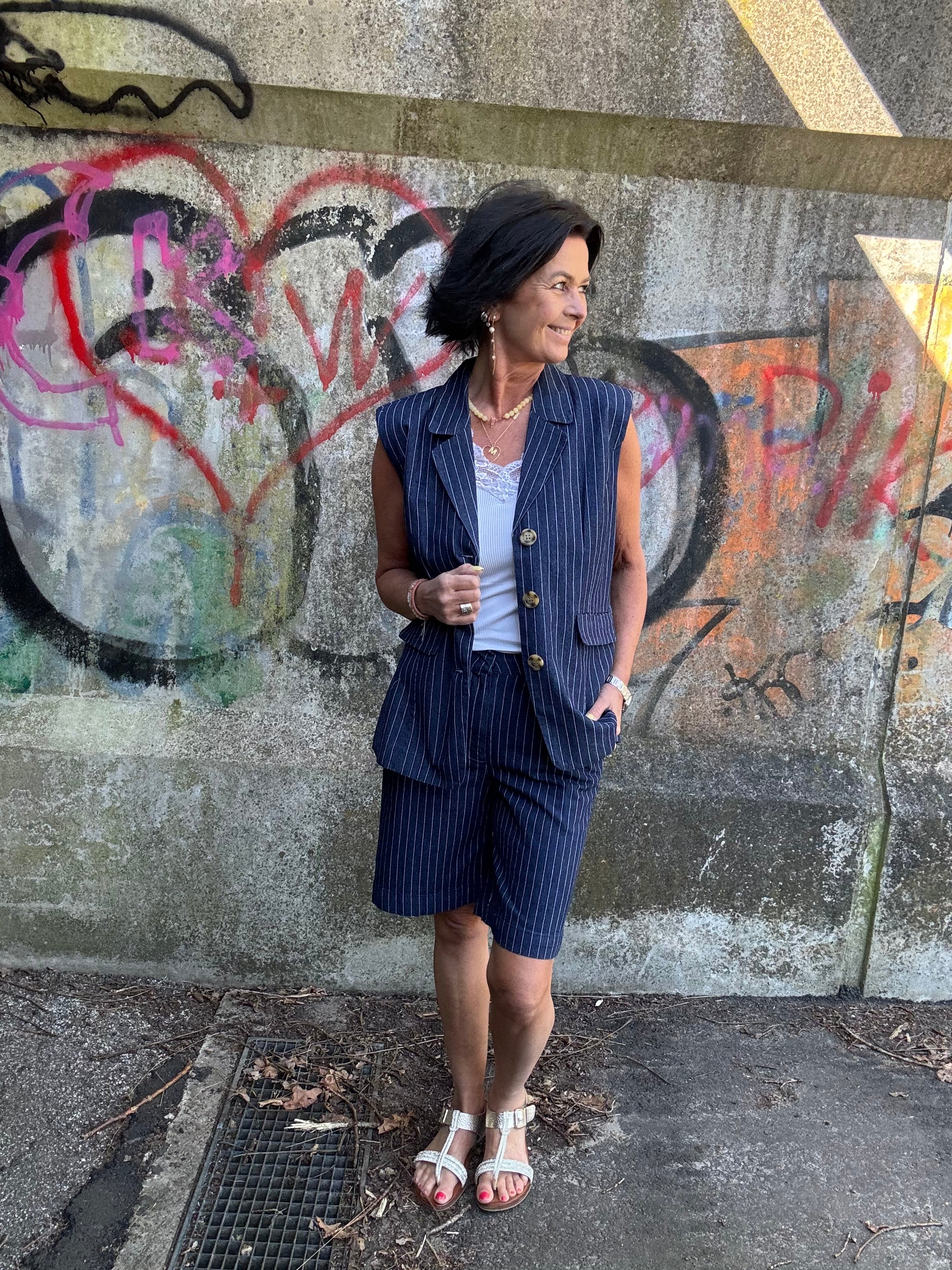 Nümph Vest - NuVibeke Vest i Medium Blue Denim