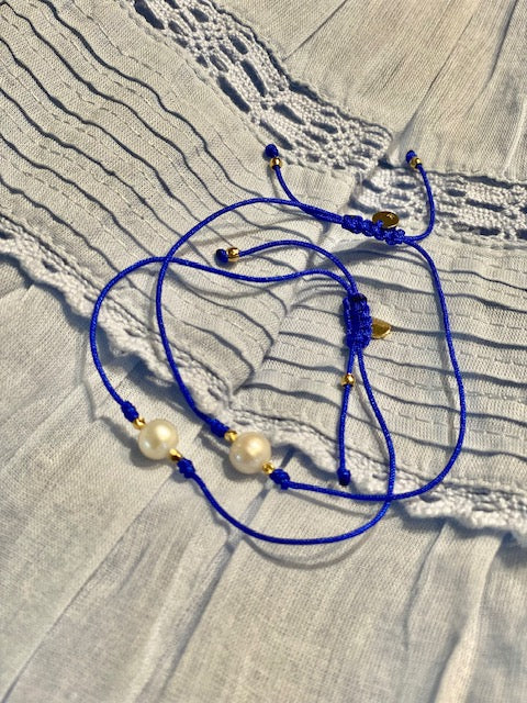 Stine A Armbånd - Baroque Pearl Berry Armbånd i Electric Blue