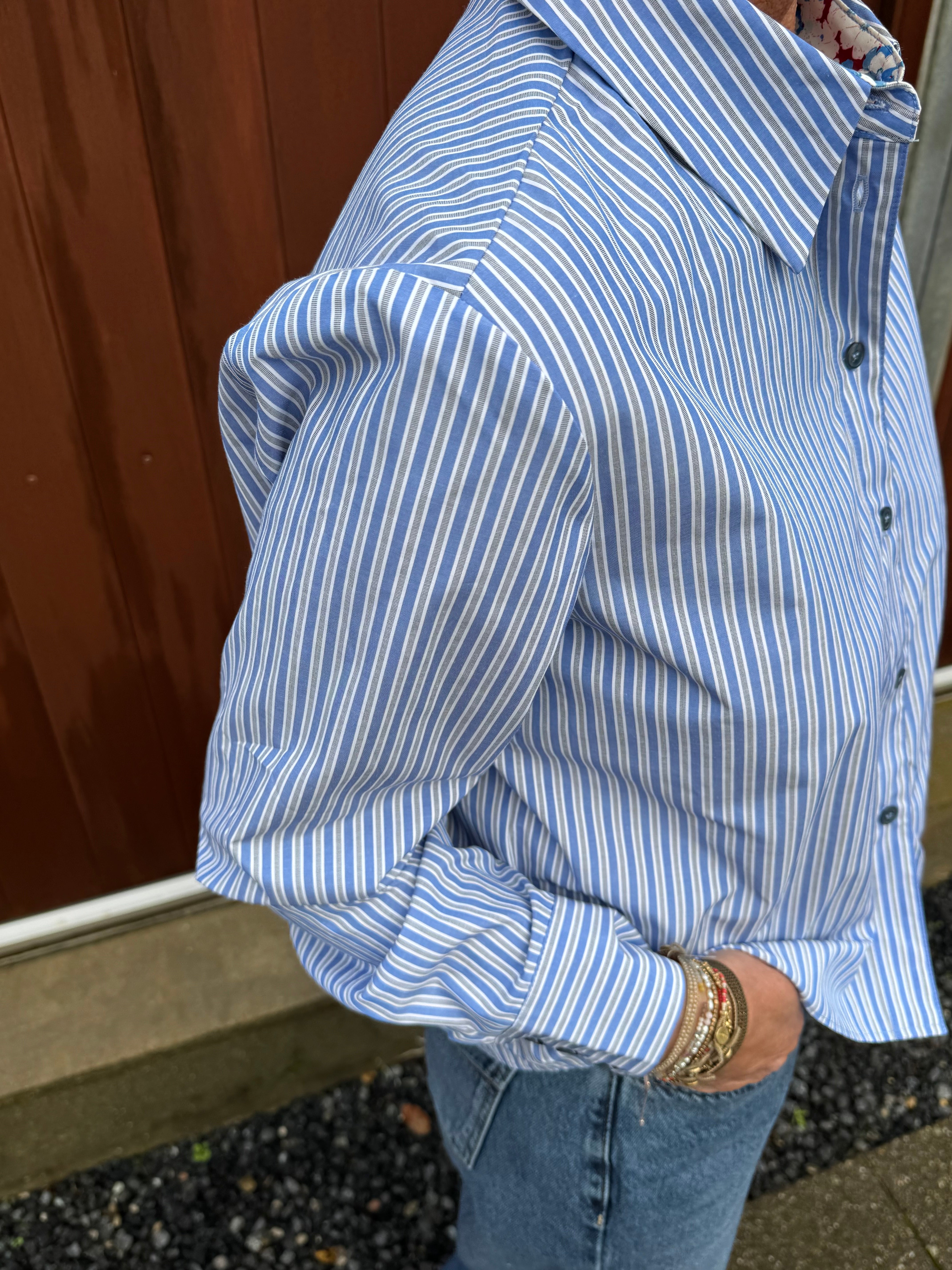 Nümph Skjorte - NuShayla skjorte i Hydrangea Blå Strib