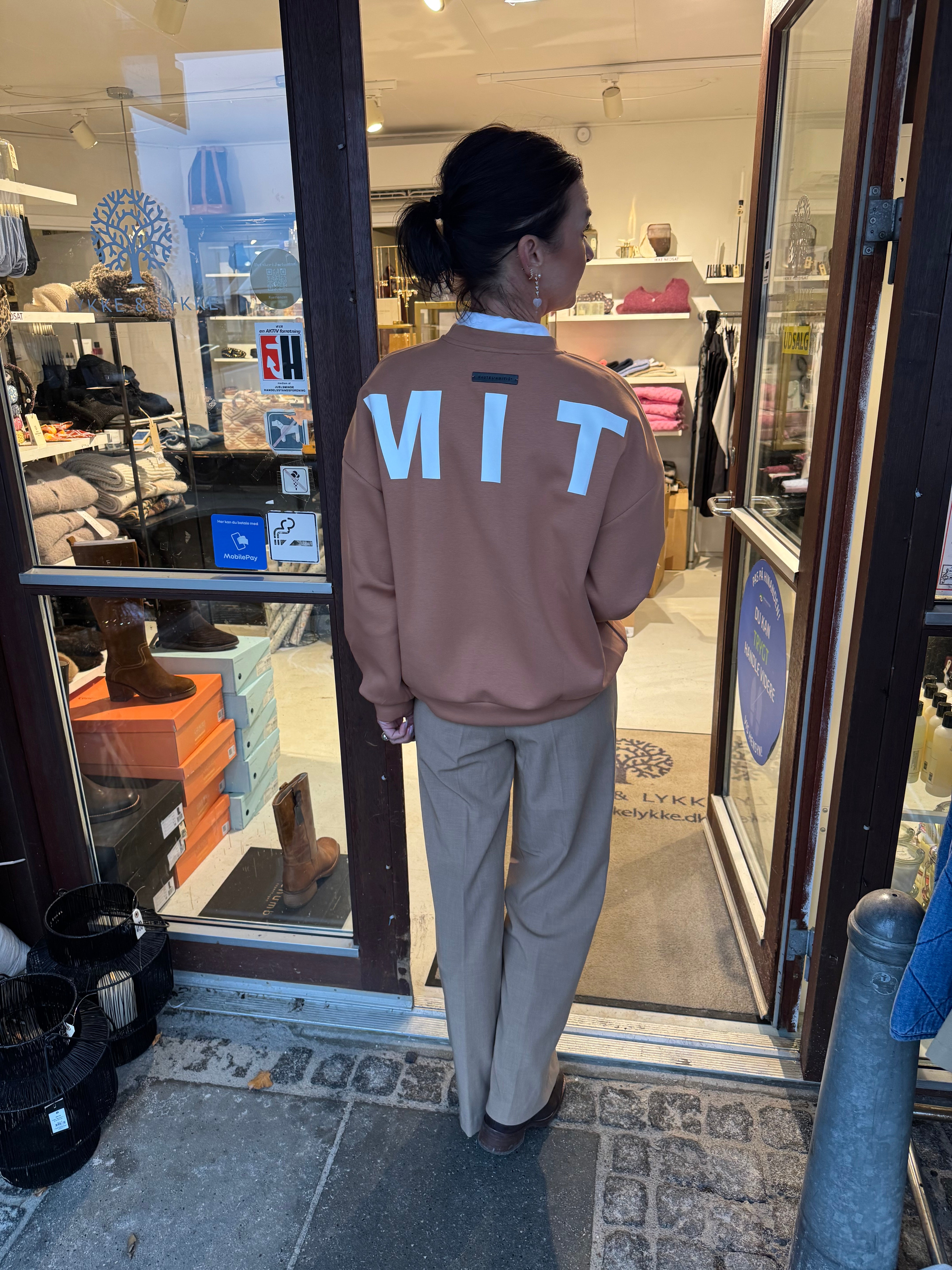 Haute L´amitié Sweat - Maxi Split Logo Sweat i Camel