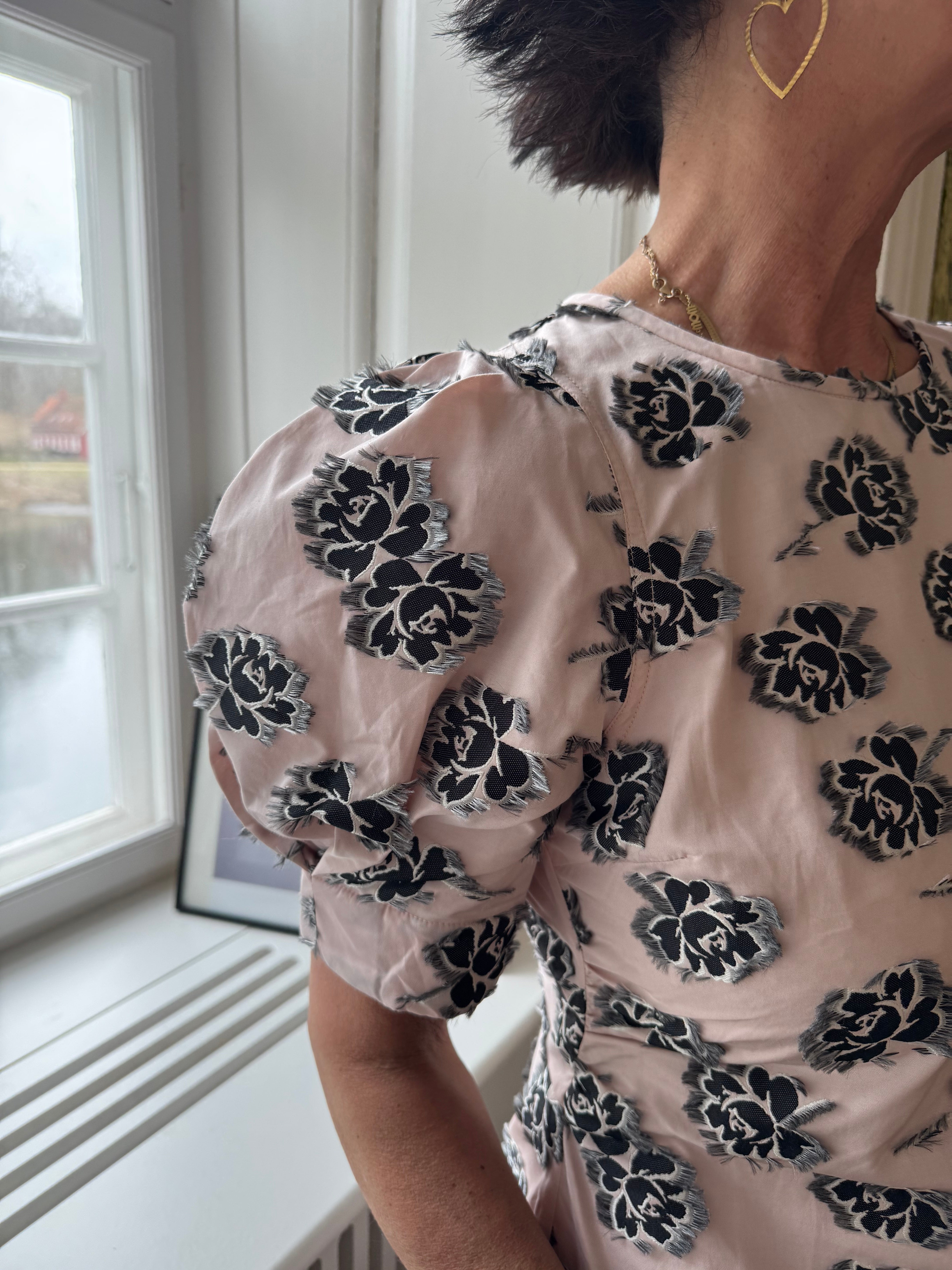 Second Female Kjole - Margit Kjole i Marys Rose