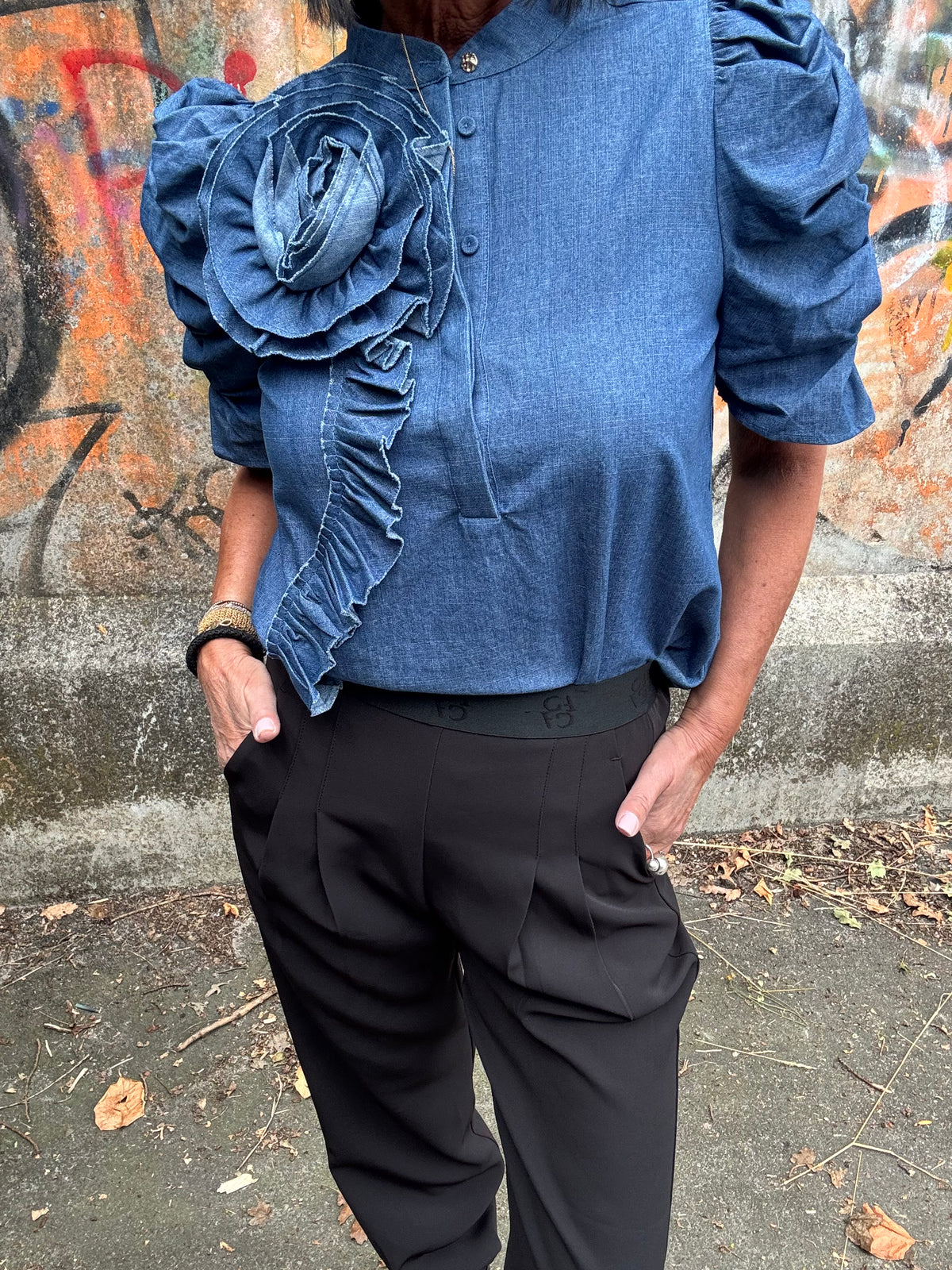 Gossia Bluse - ZabinaGO CI Bluse i Denim Chambrey Blå