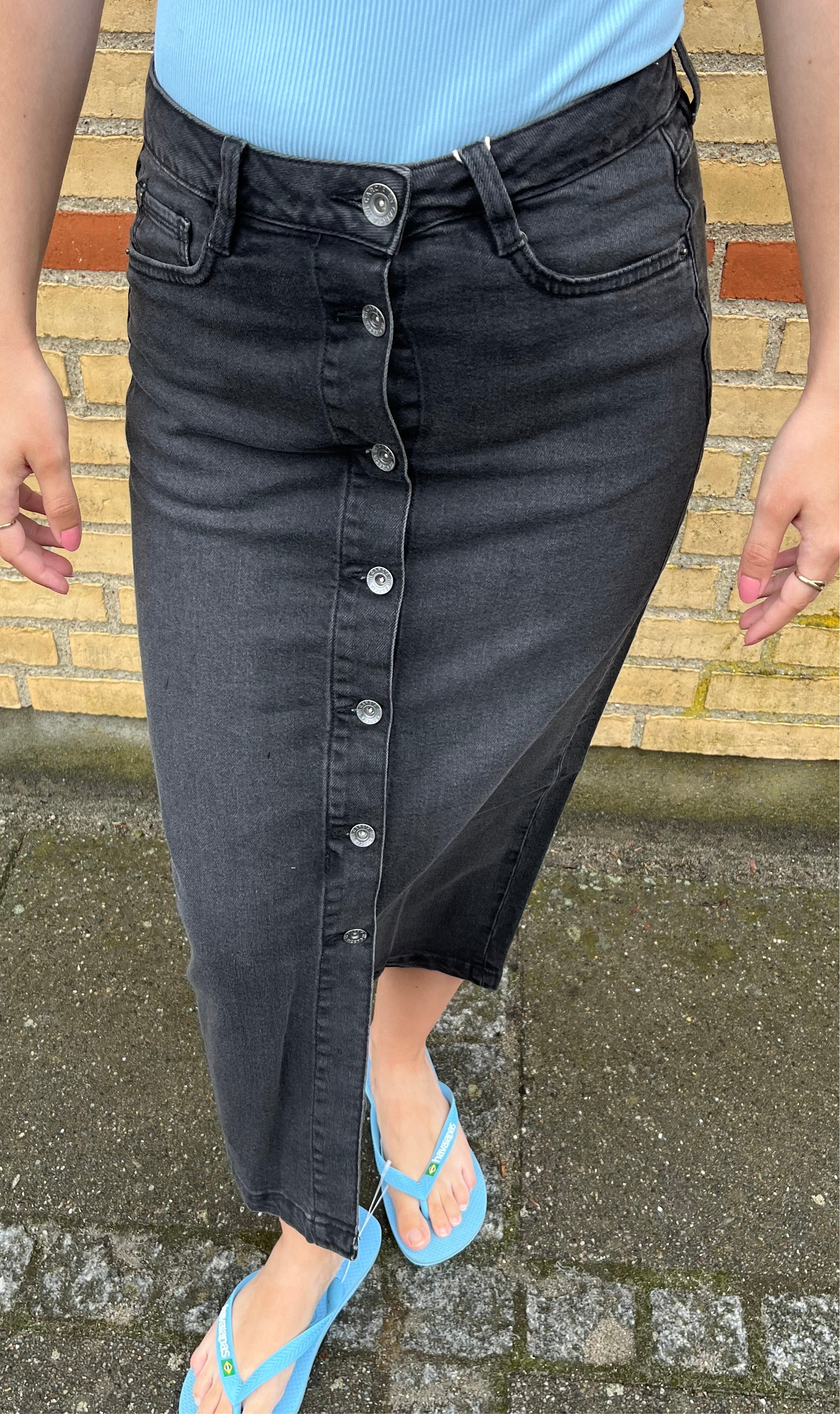 Garcia Nederdel - G5O325 Lang Denim Nederdel i Sort Medium Used