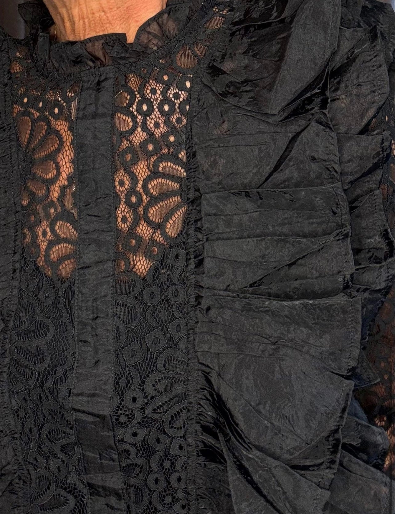 Gossia Bluse - MiriGO Bluse i Sort