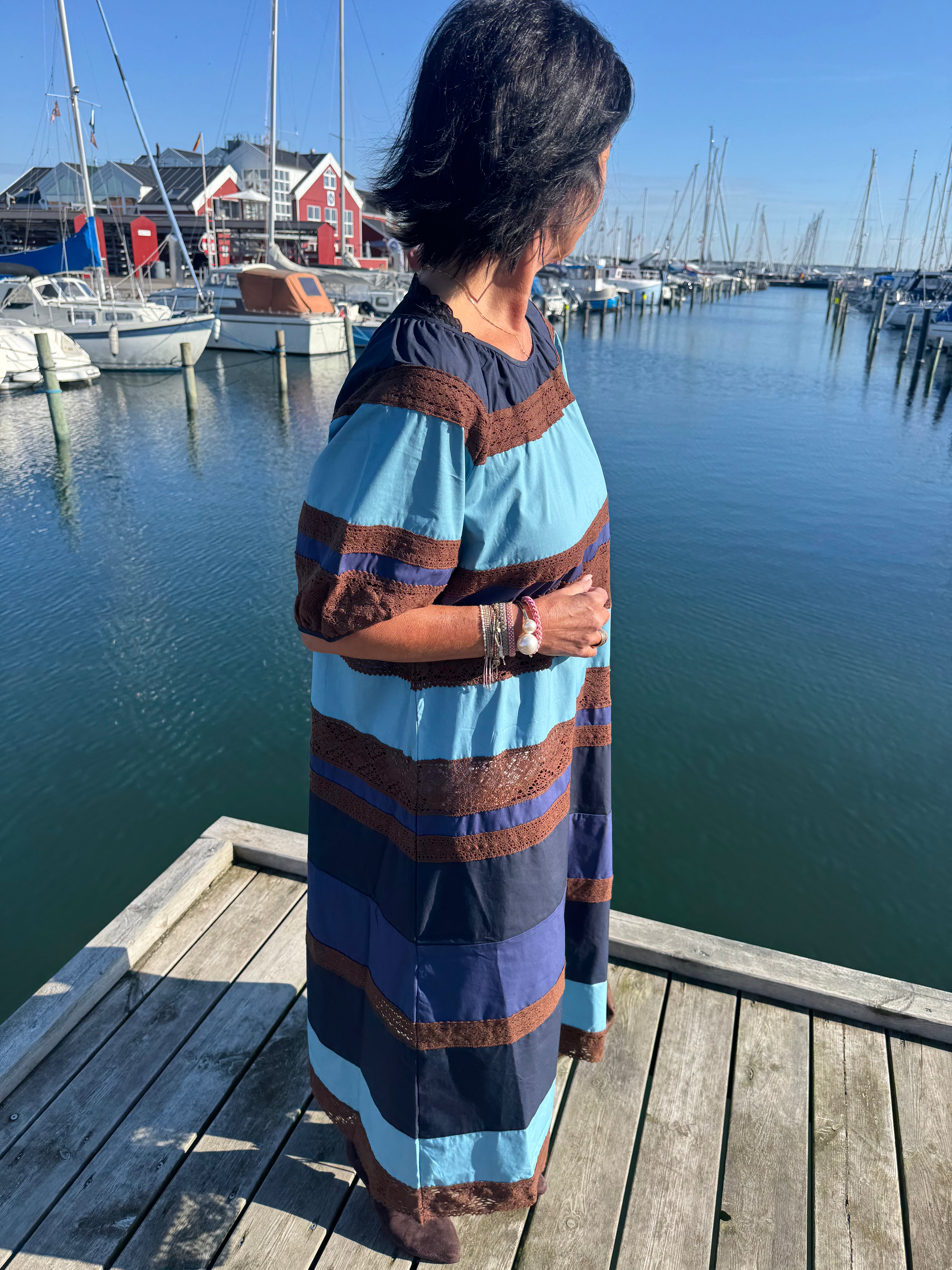 Atelier Rêve Kjole - IRAlice Kjole i Sky Captain Blue Strib