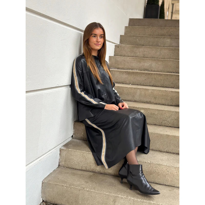 Depeche Nederdel - JuneDEP Lange Nederdel i Sort