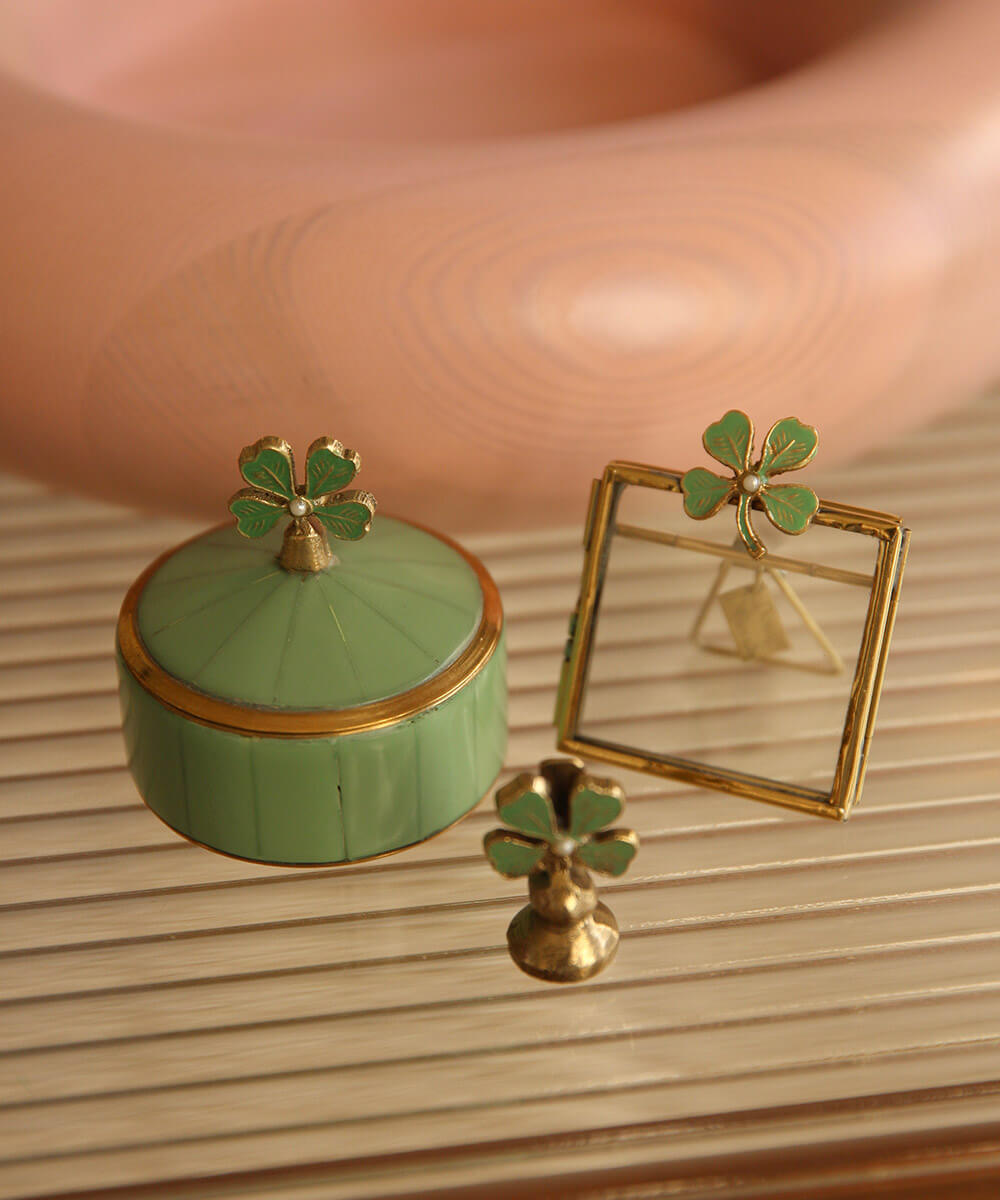 Doing Goods Box - Lucky Clover Circus Box Medium i Green