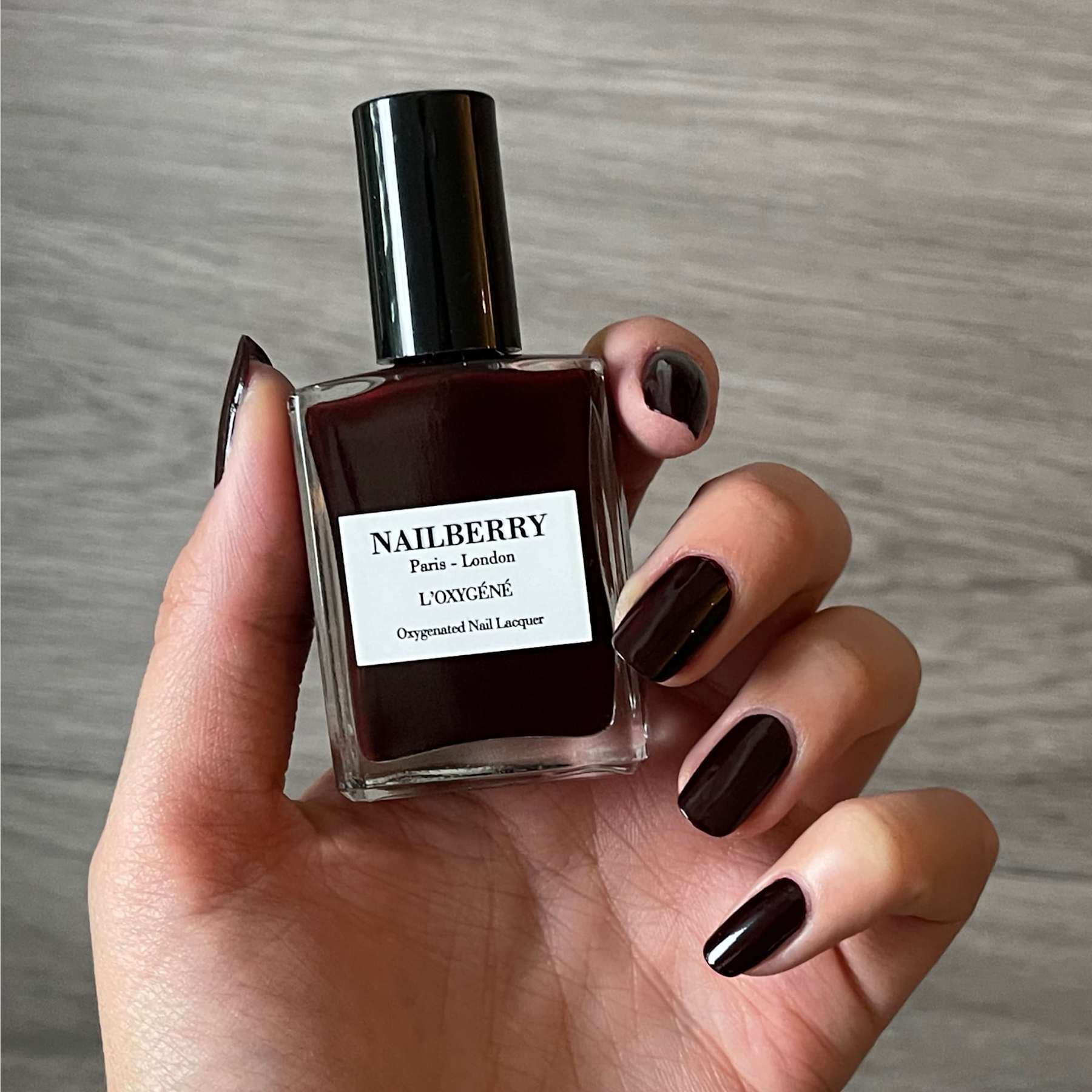NAILBERRY Neglelak - No Regrets Neglelak