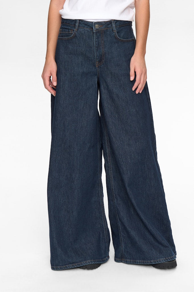 Nümph Jeans - NuVenice Extra Wide Jeans i Dark Blue Denim