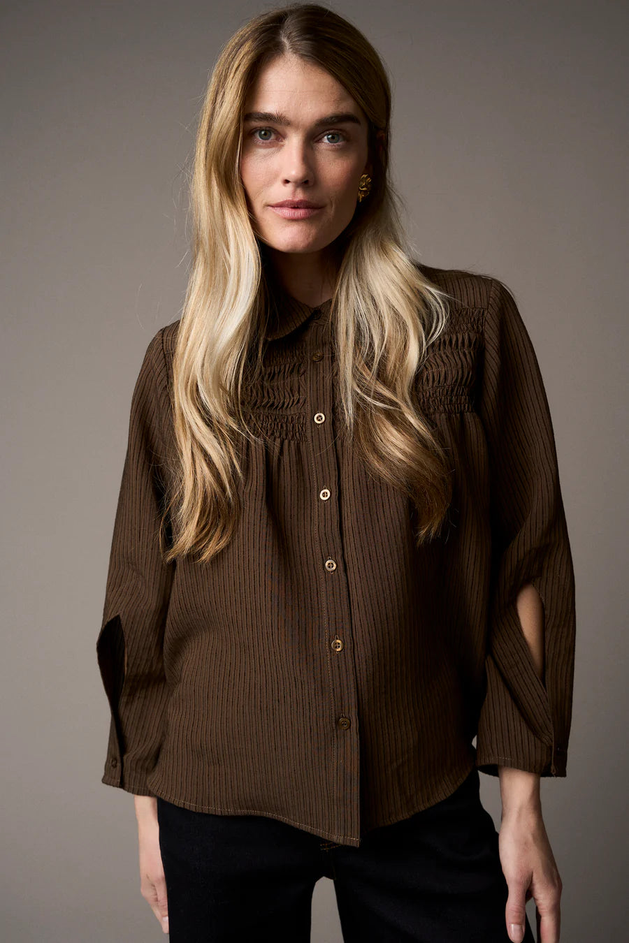 Pieszak Skjorte - PD-Cassandra New Pintuck Velvet Skjorte i Black Coffee