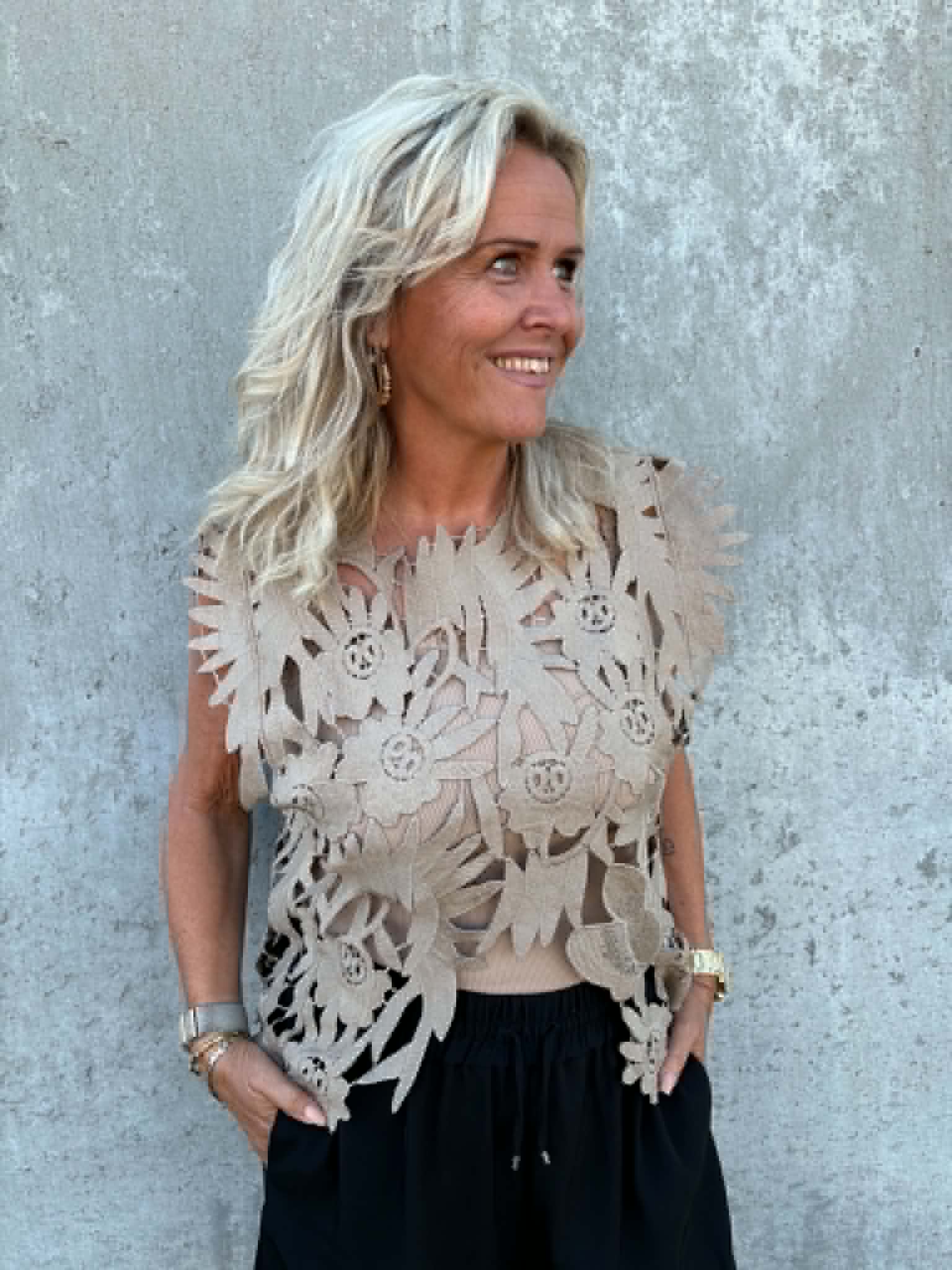 Tim & Simonsen Top - Yrsa Lace Top i Coffee