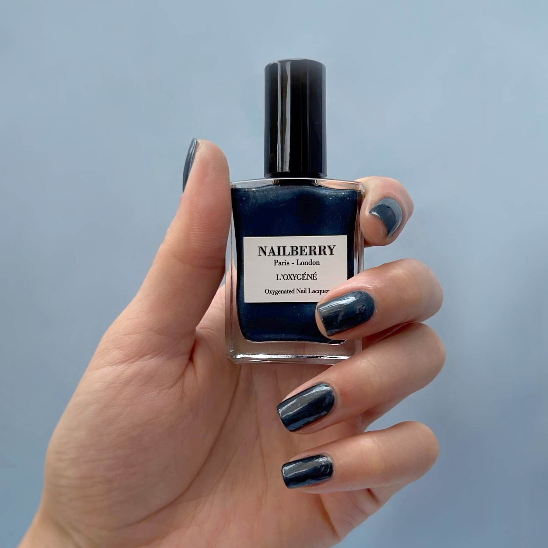 NAILBERRY Neglelak - Neglelak Calactic Pearlised Stormy Grey