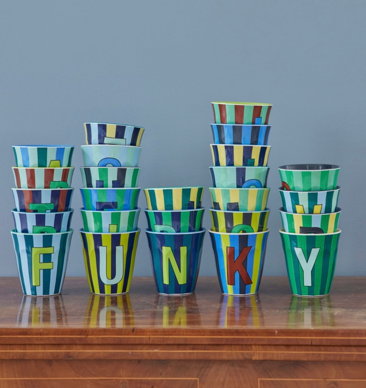 RICE Bogstav Kopper - Melamin Stribet Bogstav Kopper Medium Bluish Colour