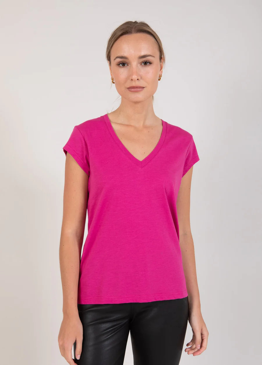 Coster Copenhagen T-shirt - CC-Heart Basic T-shirt V-Hals i Berry