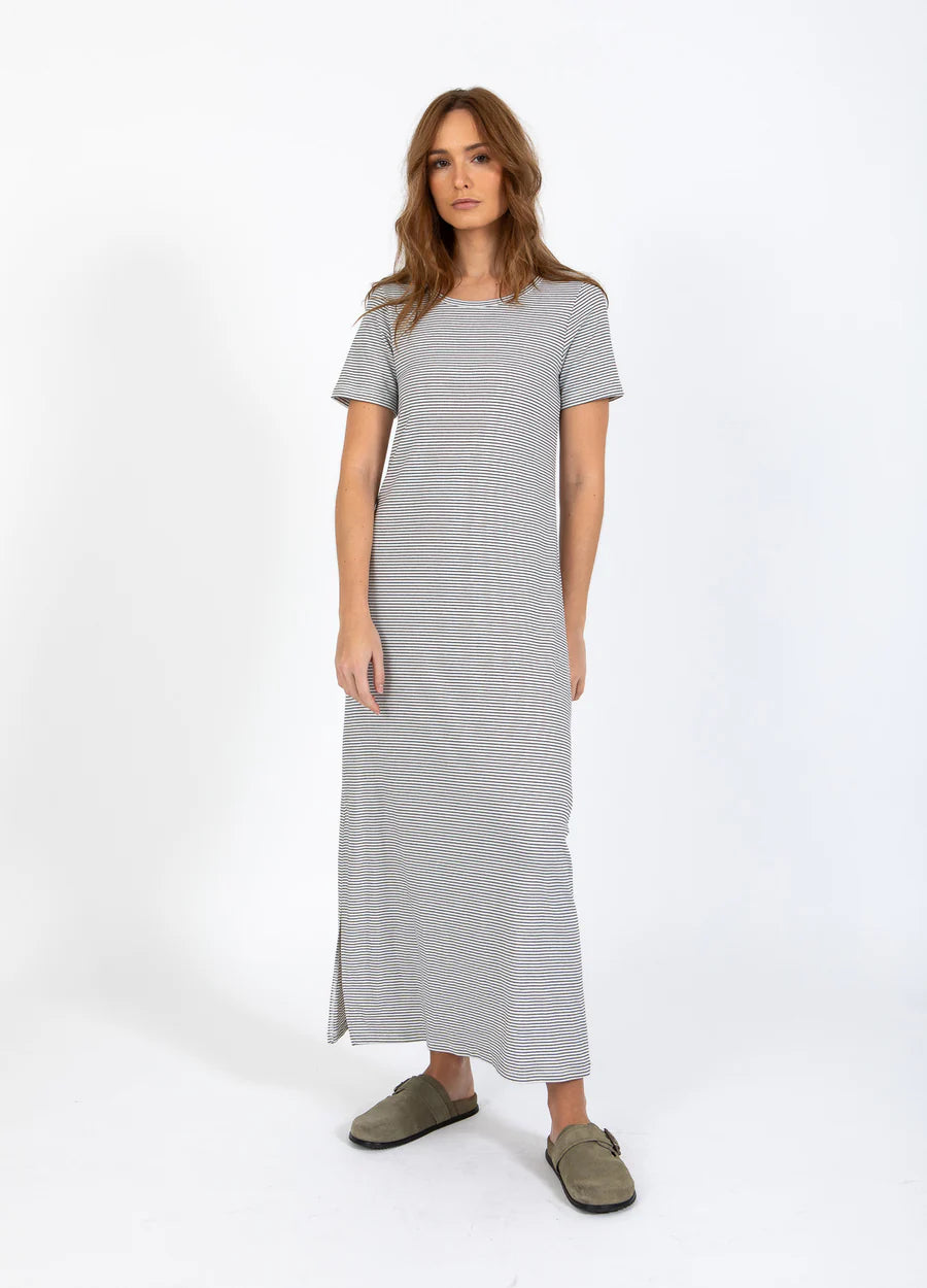 Coster Copenhagen Kjole - CC Heart Elyse Løs Kjoler i Sort/Hvid Striber