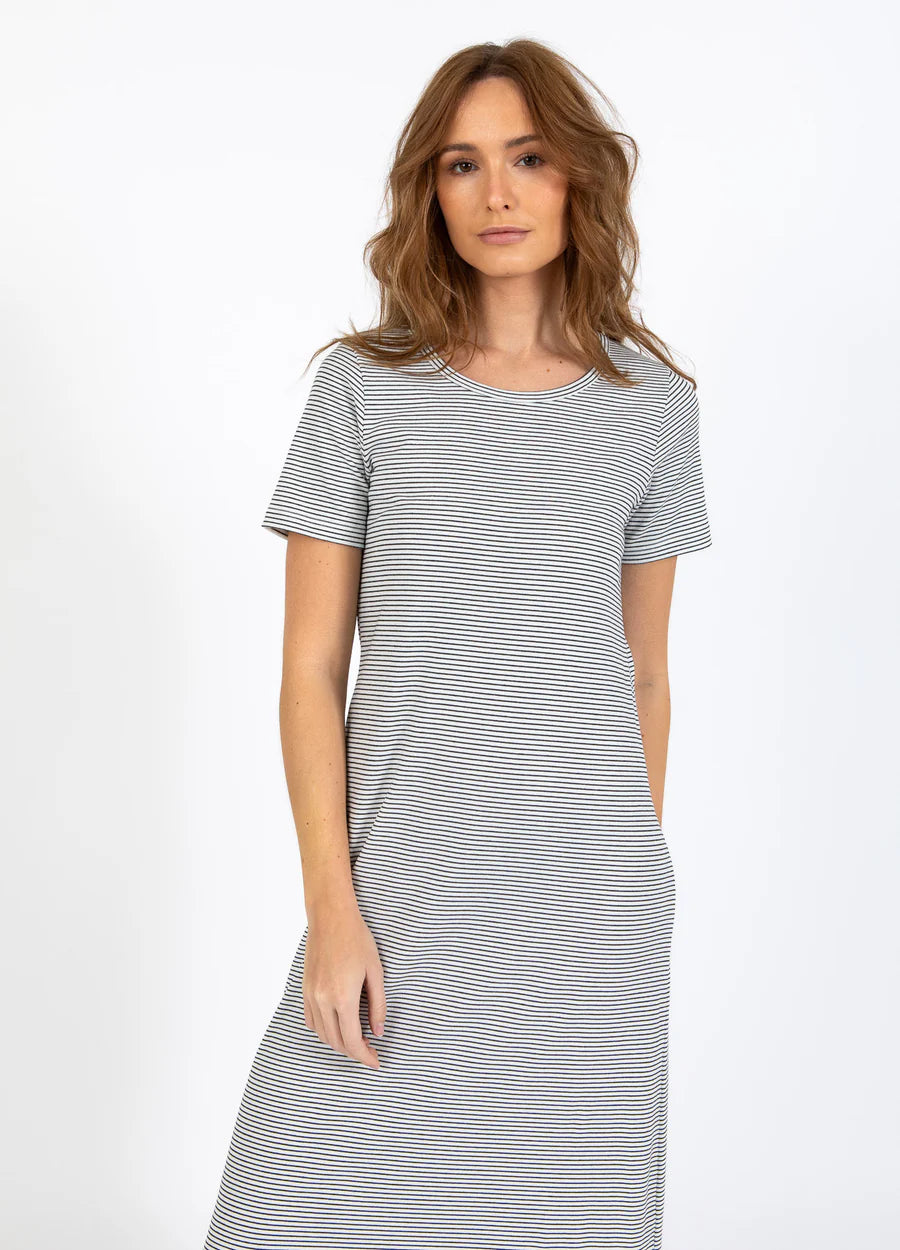 Coster Copenhagen Kjole - CC Heart Elyse Løs Kjoler i Sort/Hvid Striber