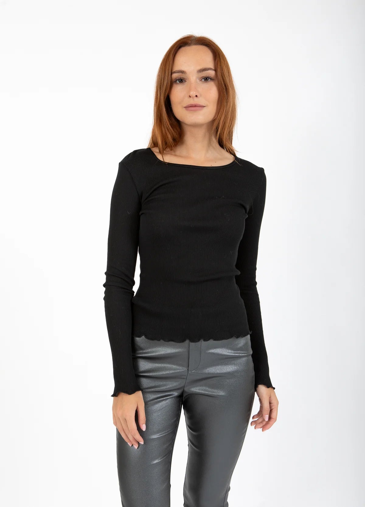 Coster Copenhagen Bluse - CC-Heart Poppy Silke Rib Bluse i Sort